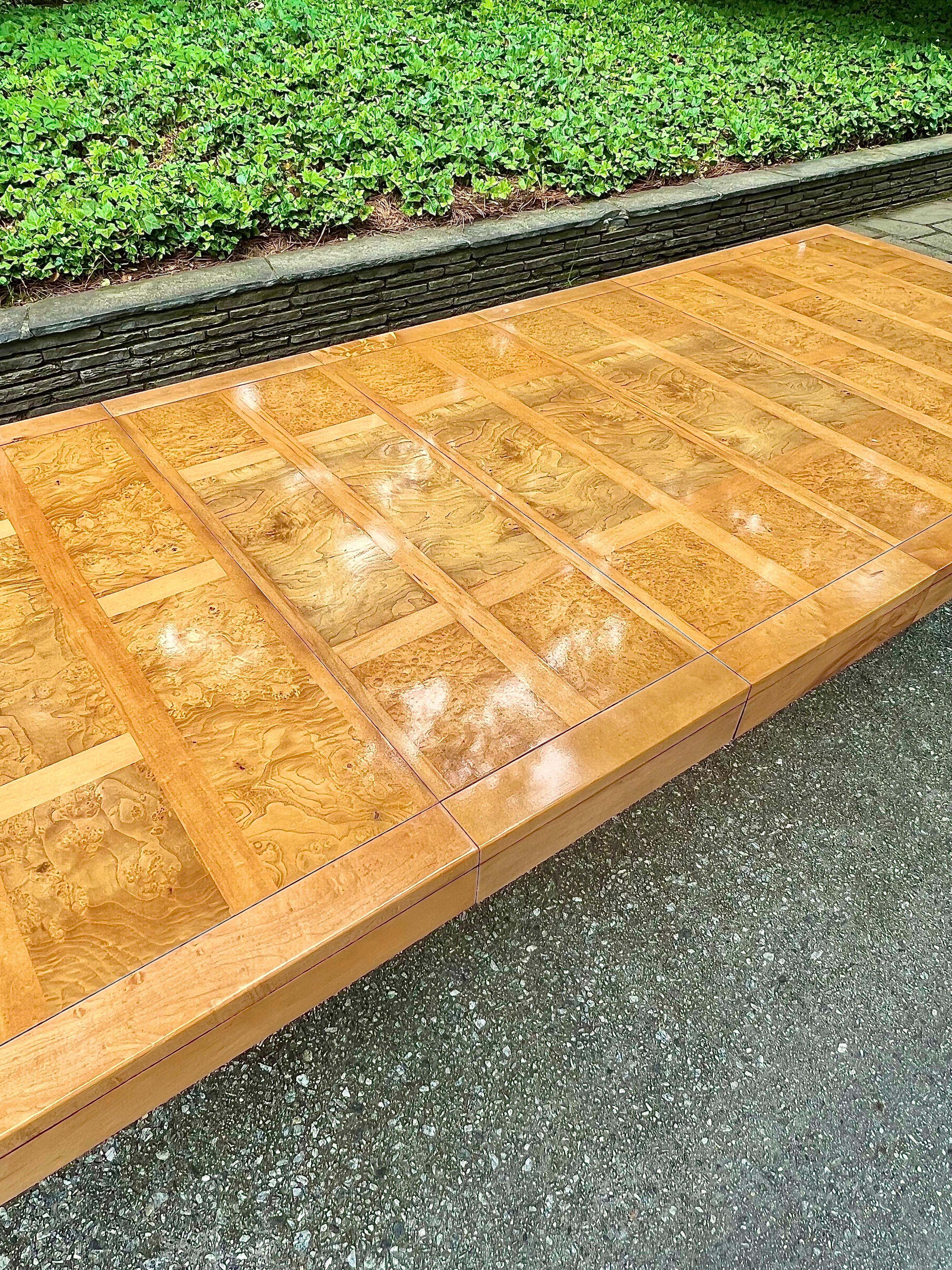 Astonishing Maple and Bookmatched Elm Parquetry Dining Table by Michael Taylor In Excellent Condition In Atlanta, GA