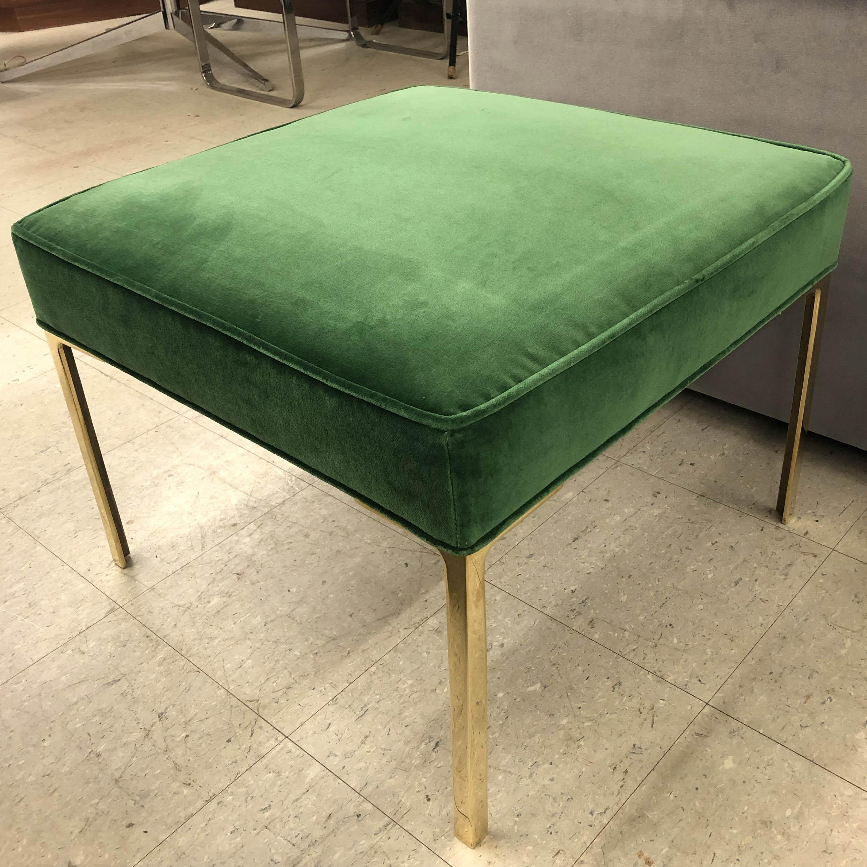 Astor Square Brass Ottoman in Emerald Velvet by Montage In Excellent Condition For Sale In Wilton, CT