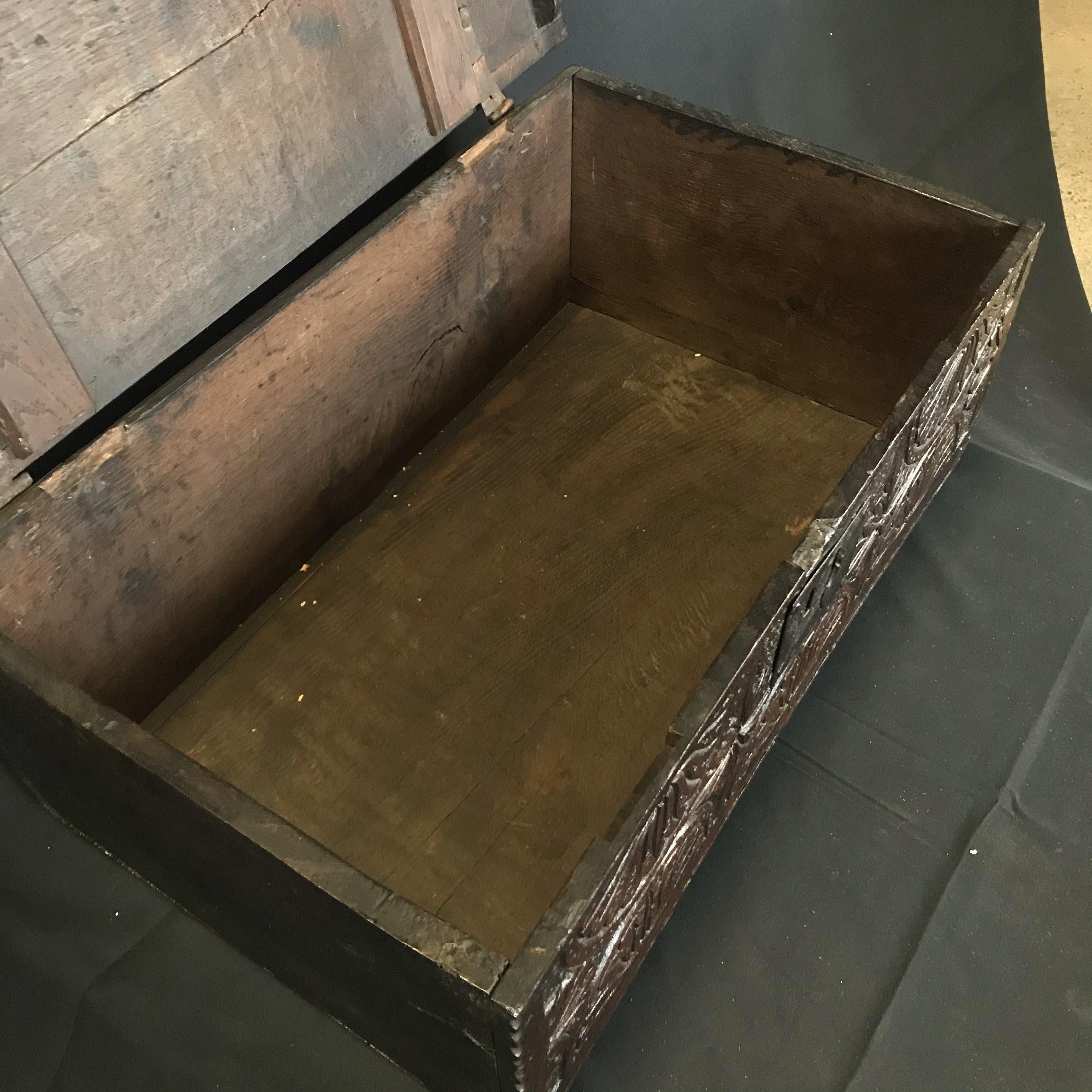 English Astounding Ancient British 17th Century Bible Box For Sale