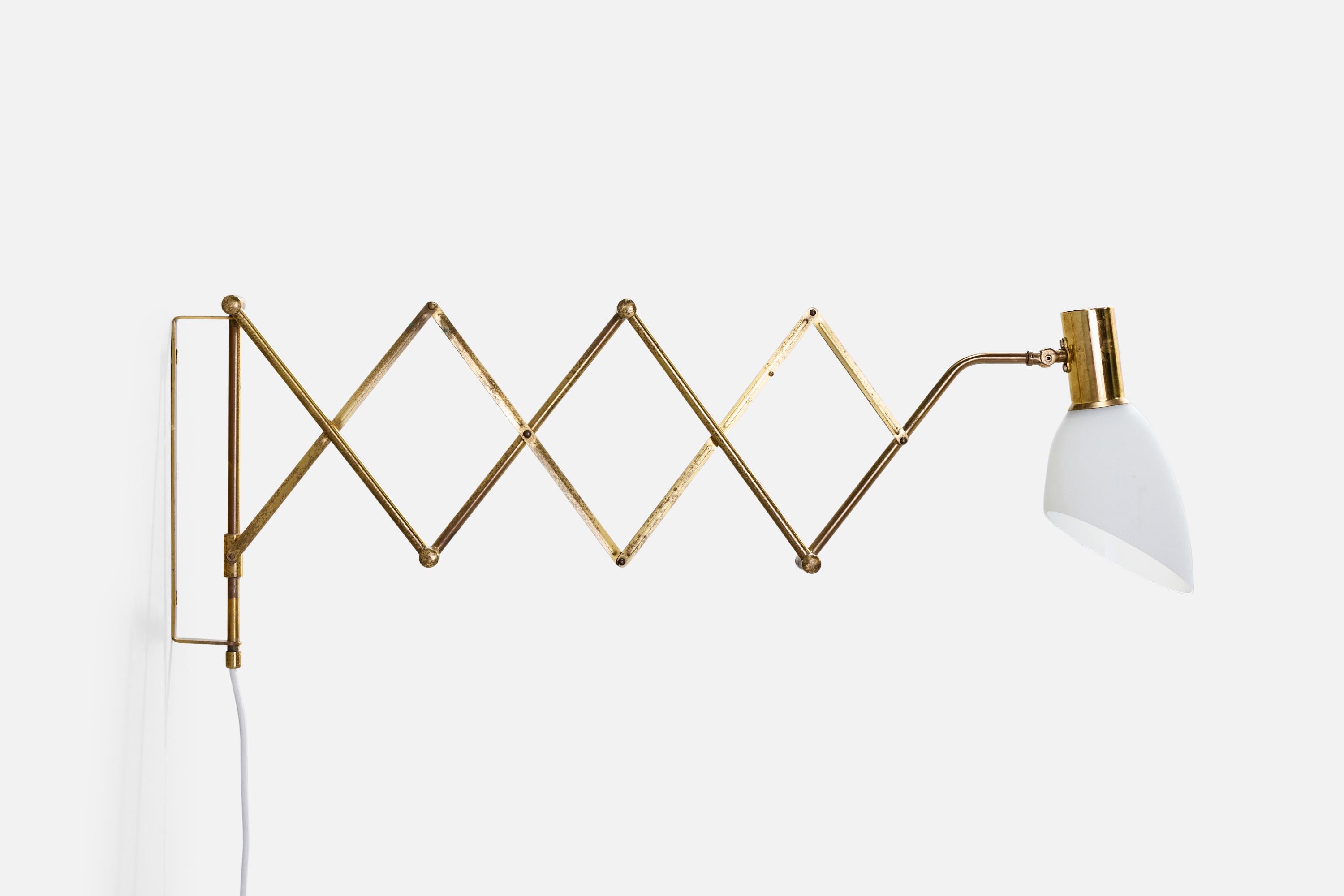 Astra, Wall Light, Brass, Glass, Norway, 1950s In Good Condition For Sale In High Point, NC