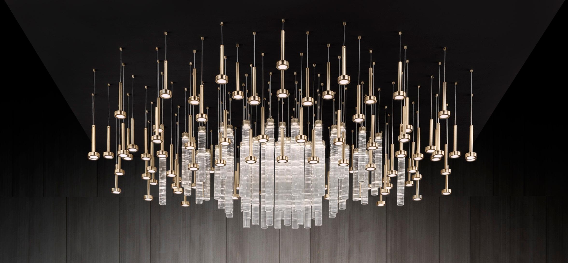 Lustre ovale Astract d'Euroluce Lampadari
Dimensions : D 180 x L 250 x H 120 cm.
MATERIAL : Verre borosilicaté et aluminium.

Disponible en différentes formes et couleurs. Les prix peuvent varier. Toutes nos lampes peuvent être câblées en fonction