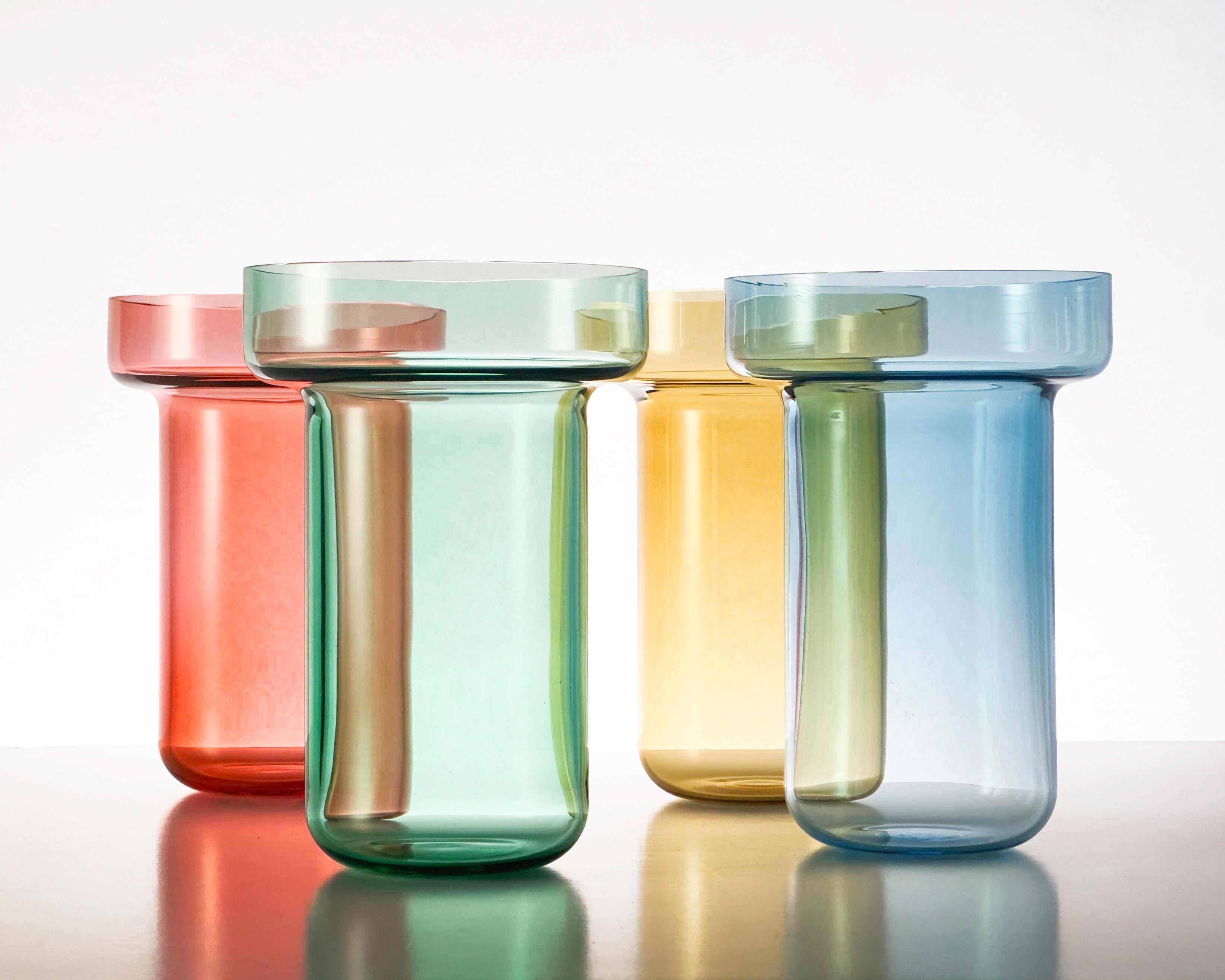 Moderno Vaso Astral - Vaso in vetro fatto a mano in due pezzi disponibile in diversi colori in vendita