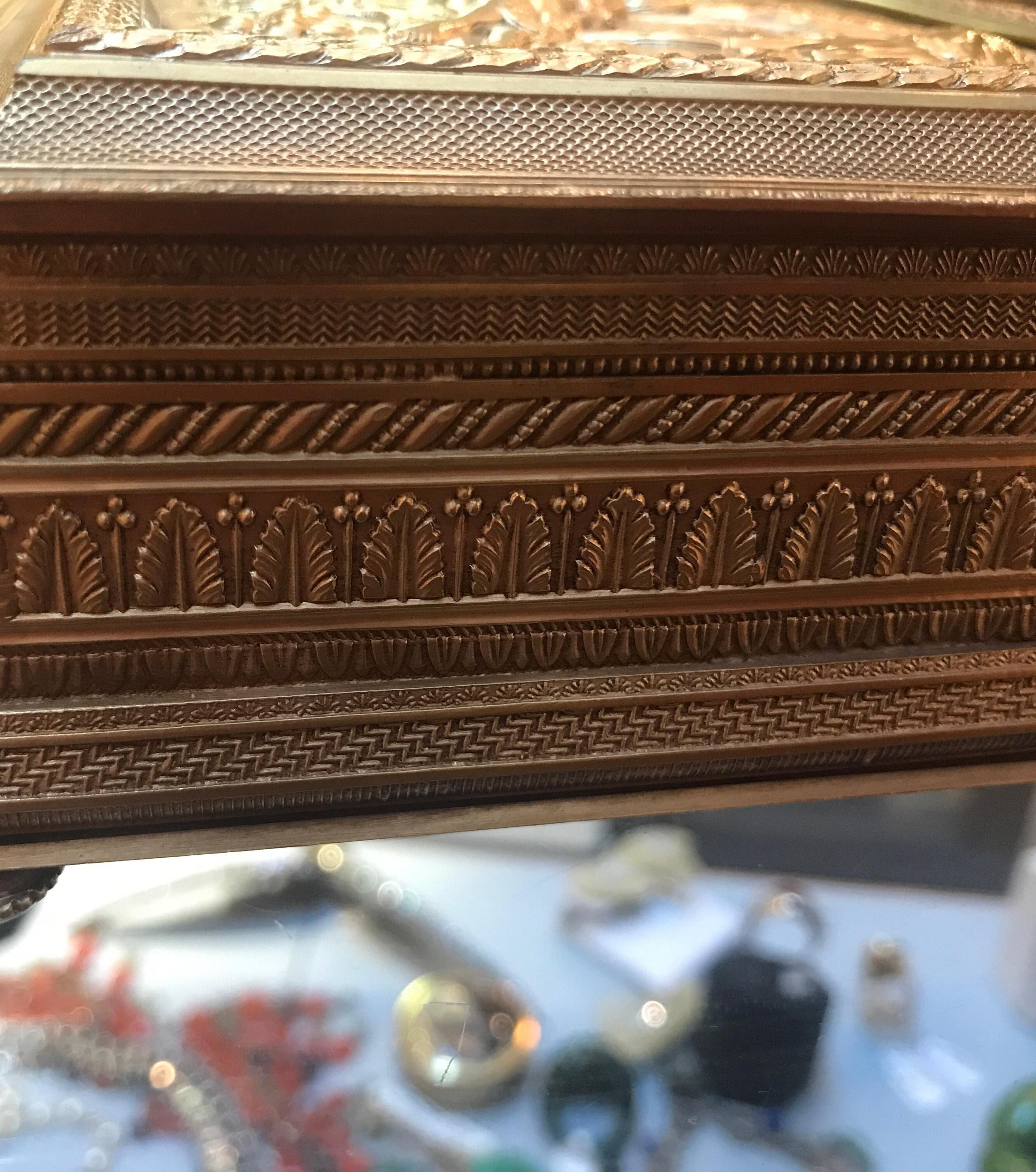 Antique boîte de table autrichienne en bronze doré vers 1900 en vente 1