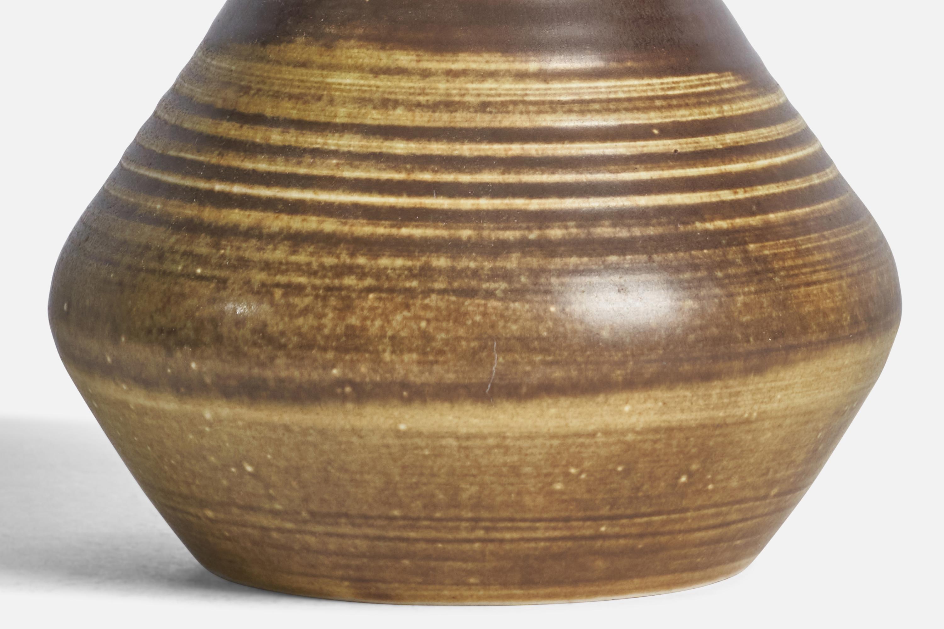 Astrid Nordgren, Table Lamp, Stoneware, Norway, 1979 In Good Condition For Sale In High Point, NC