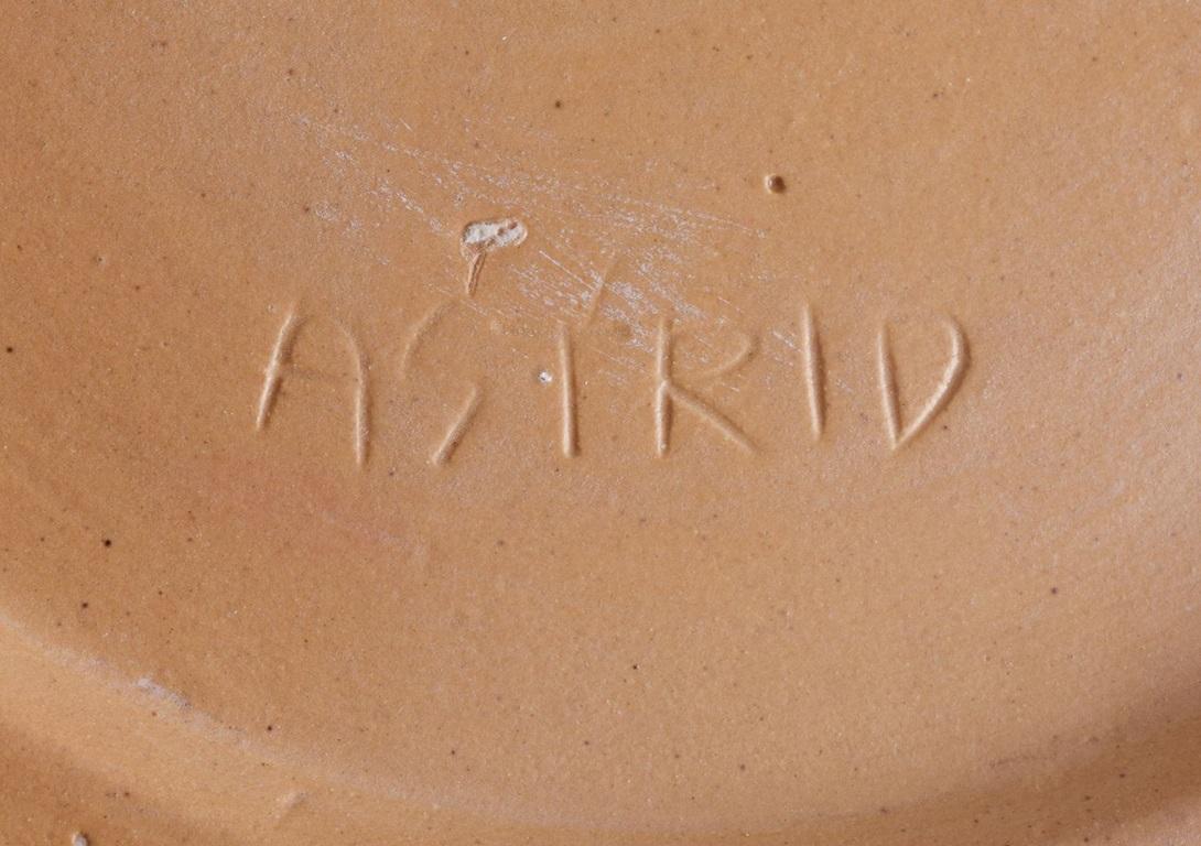 Astrid Tjalk for Kähler. Large ceramic dish with a motif of fish. en vente 1