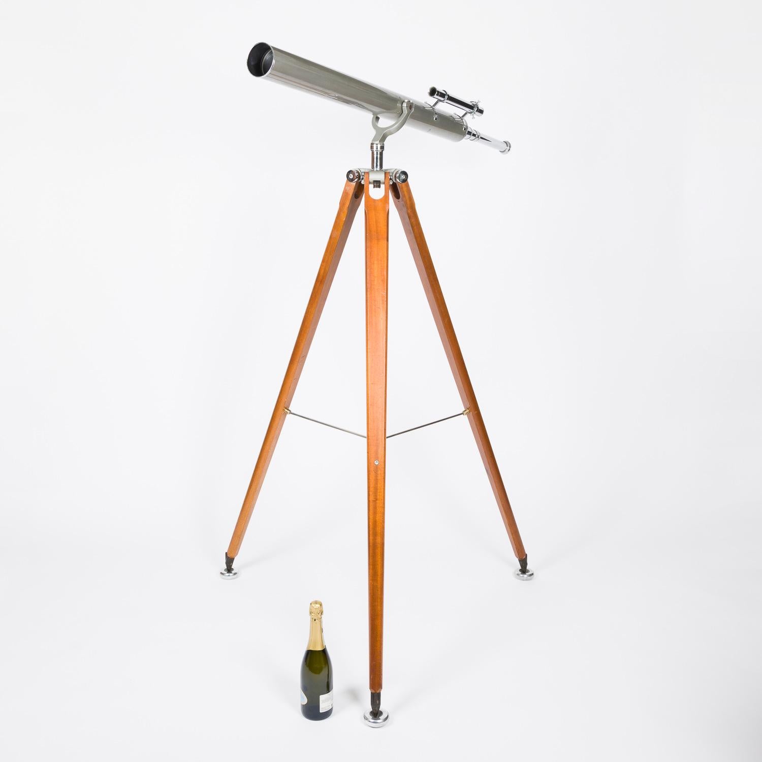 Astro tripod mounted telescope by Dollond of London For Sale 9