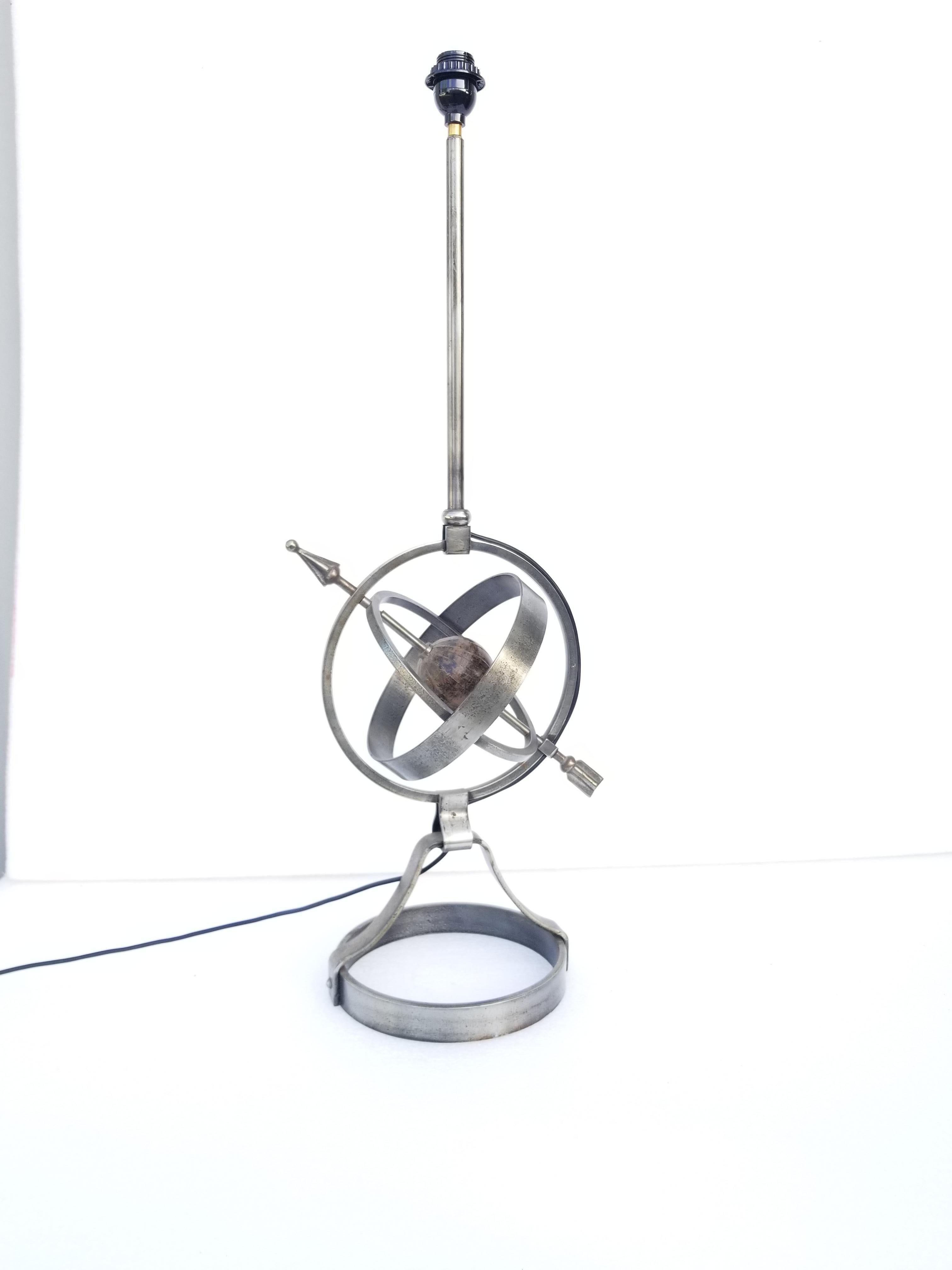 Astrolabe Tischlampe im Stil von Jacques Adnet im Angebot 4