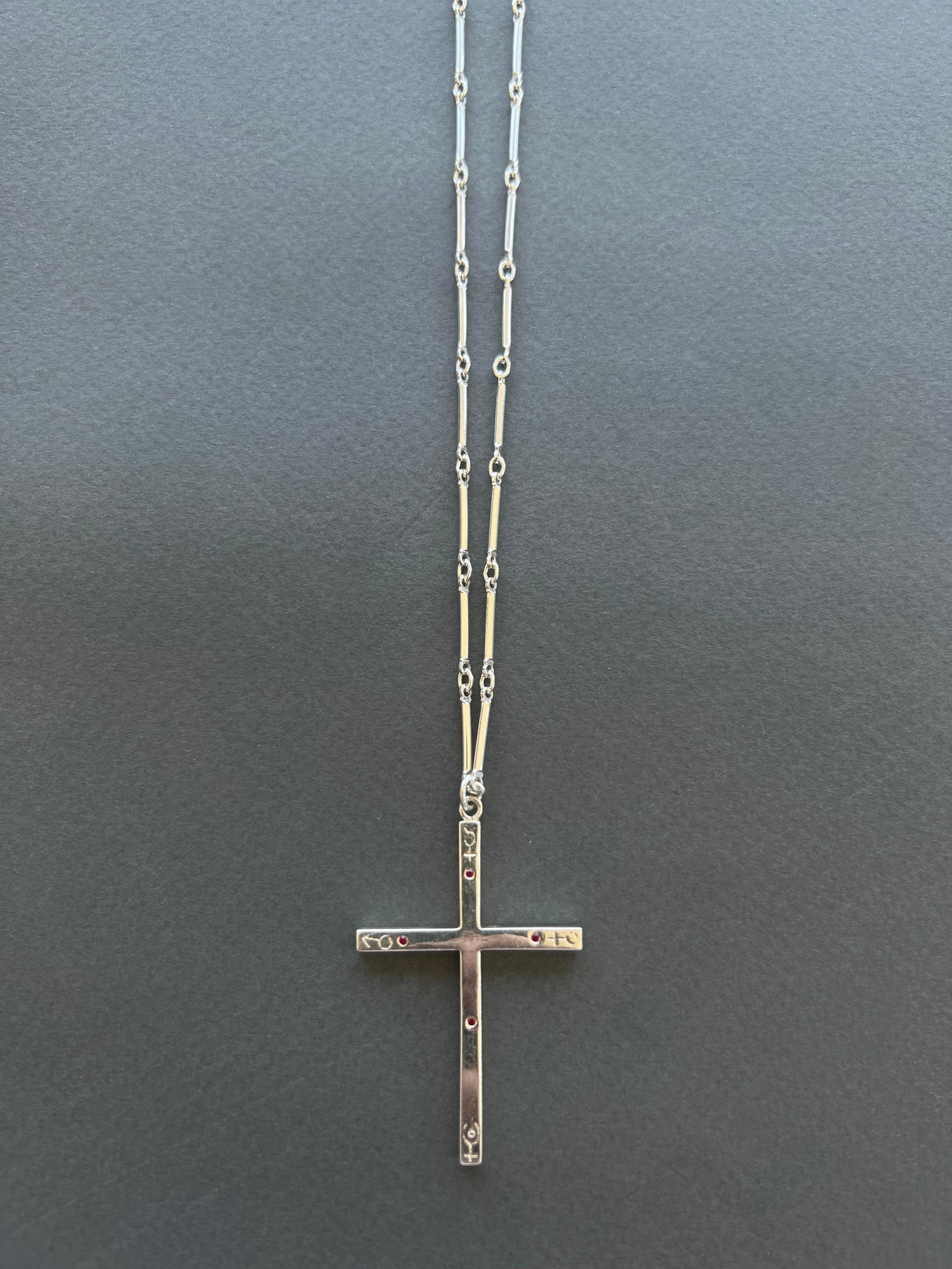 Collier croix en argent sterling avec symboles de l'horlogerie et de la Vénus en Pluto et Mercure en vente 1