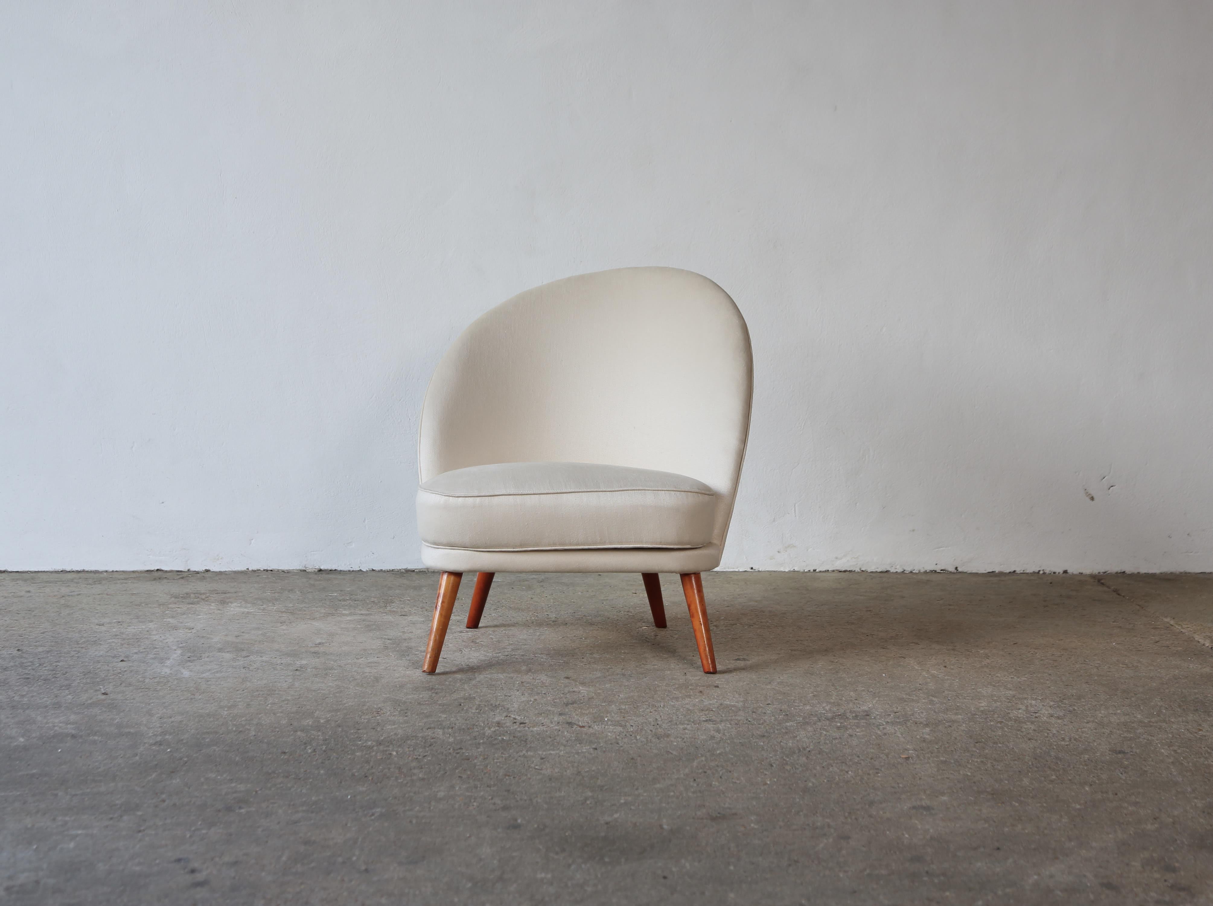 Asymmetric Chair Attributed to Arne Norell, Sweden, 1950s In Good Condition For Sale In London, GB