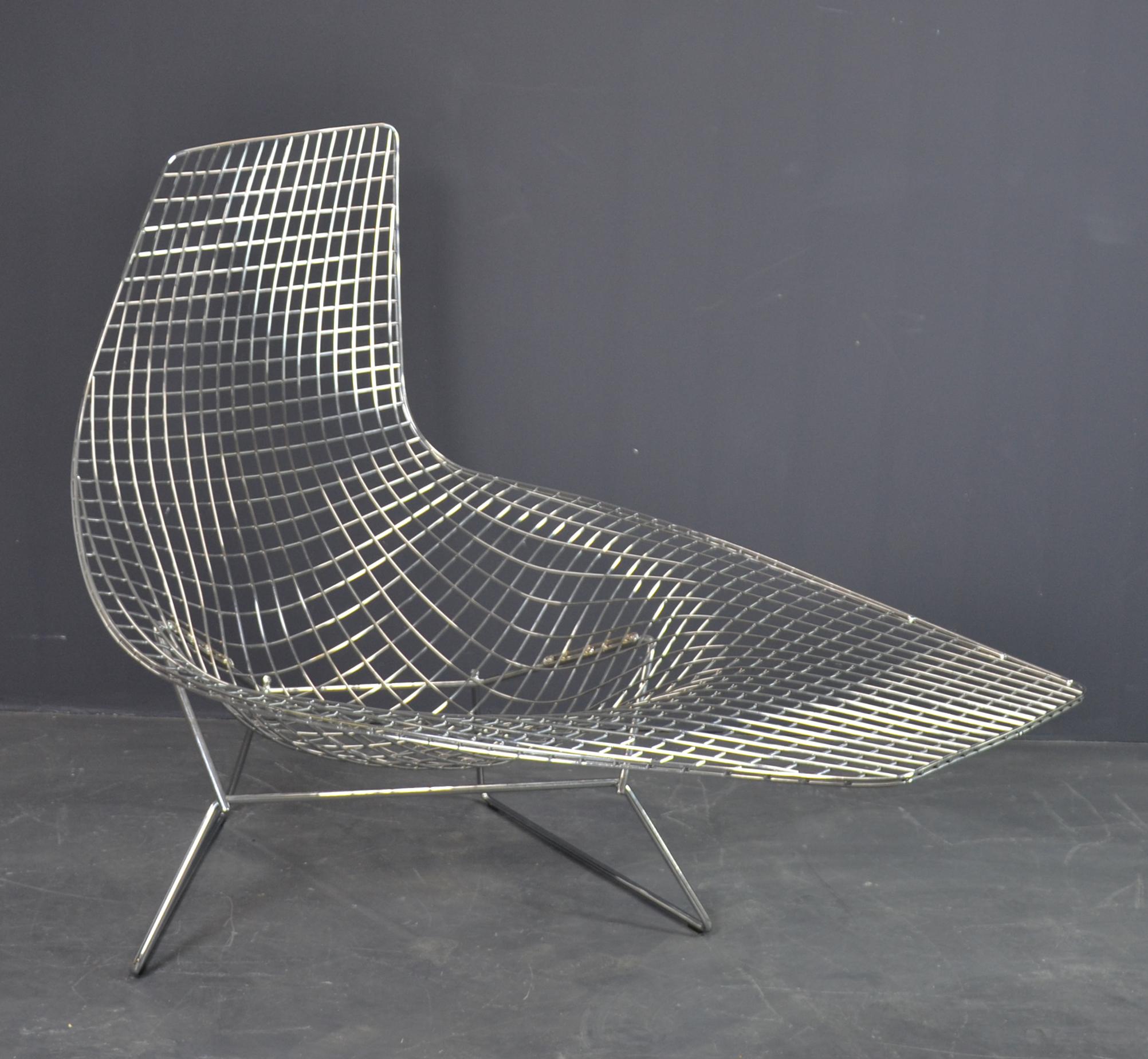 Asymmetric Chaise Lounge by Harry Bertoia for Knoll International, Chromed  Steal at 1stDibs