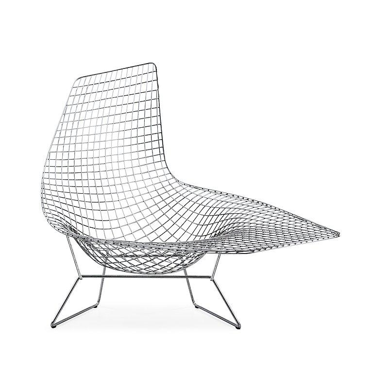 Mid-20th Century Asymmetric Chaise with Black Cushion by Harry Bertoia for Knoll, USA.