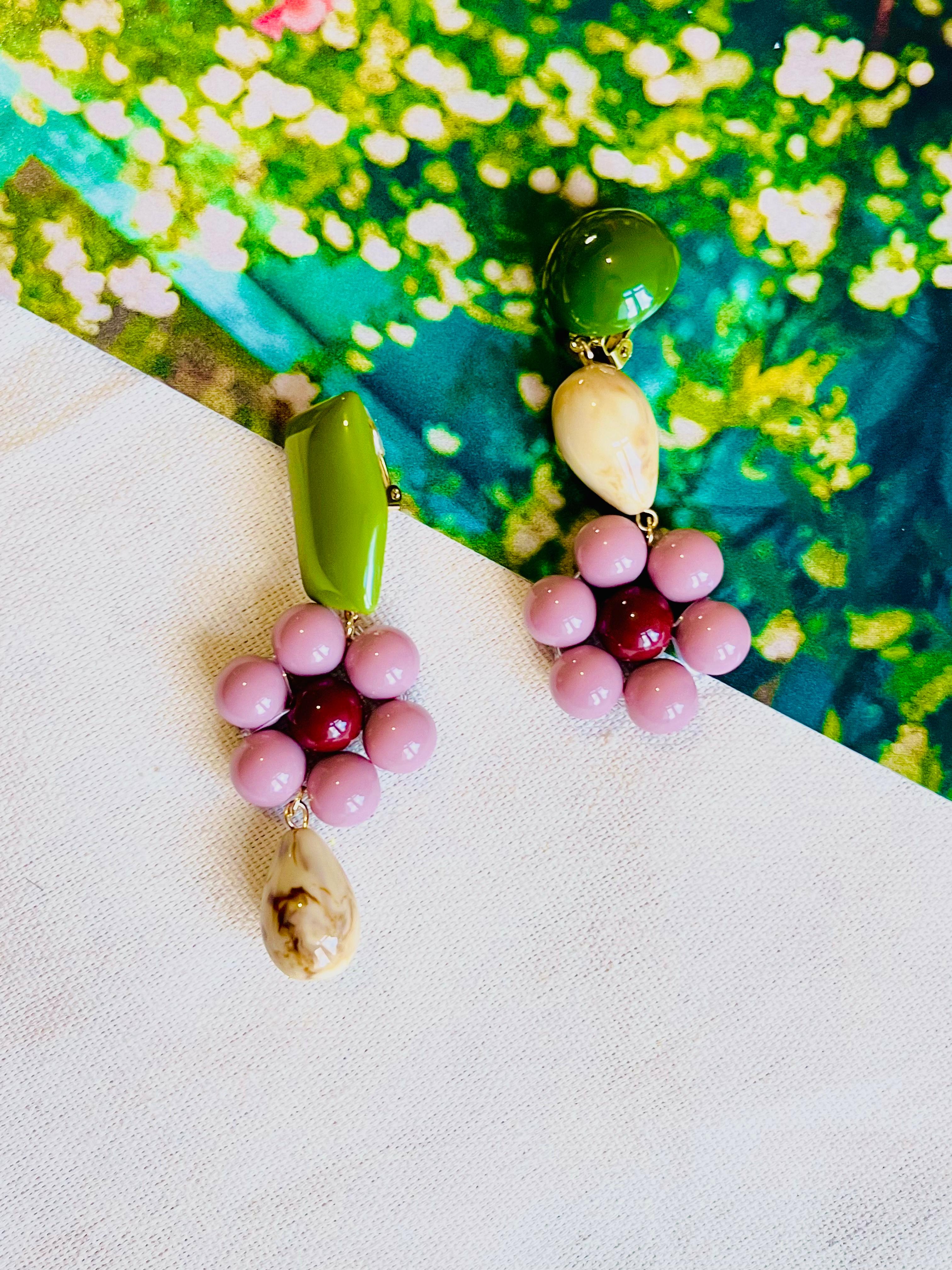 Asymmetric Dust Purple Flower Green Beige Pendant Chunky Drop Clip Earrings In New Condition For Sale In Wokingham, England