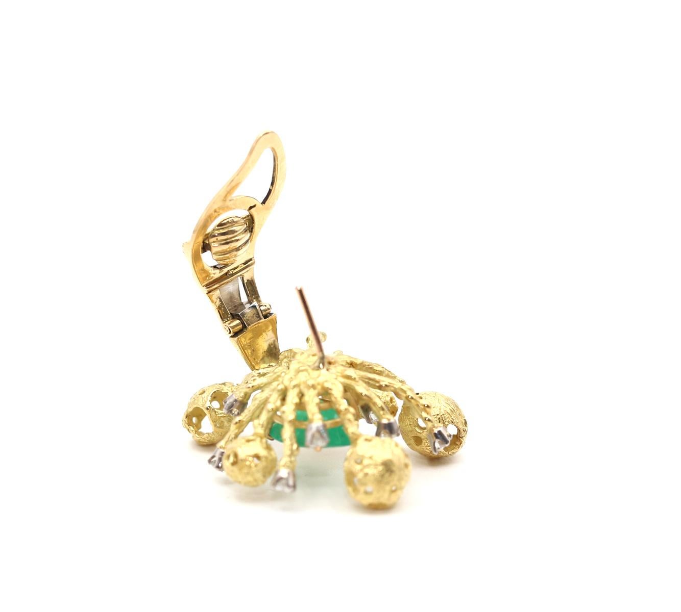Asymmetric Fashion 6Ct Emeralds Diamonds Earrings 18K Gold, 1970 For Sale 4