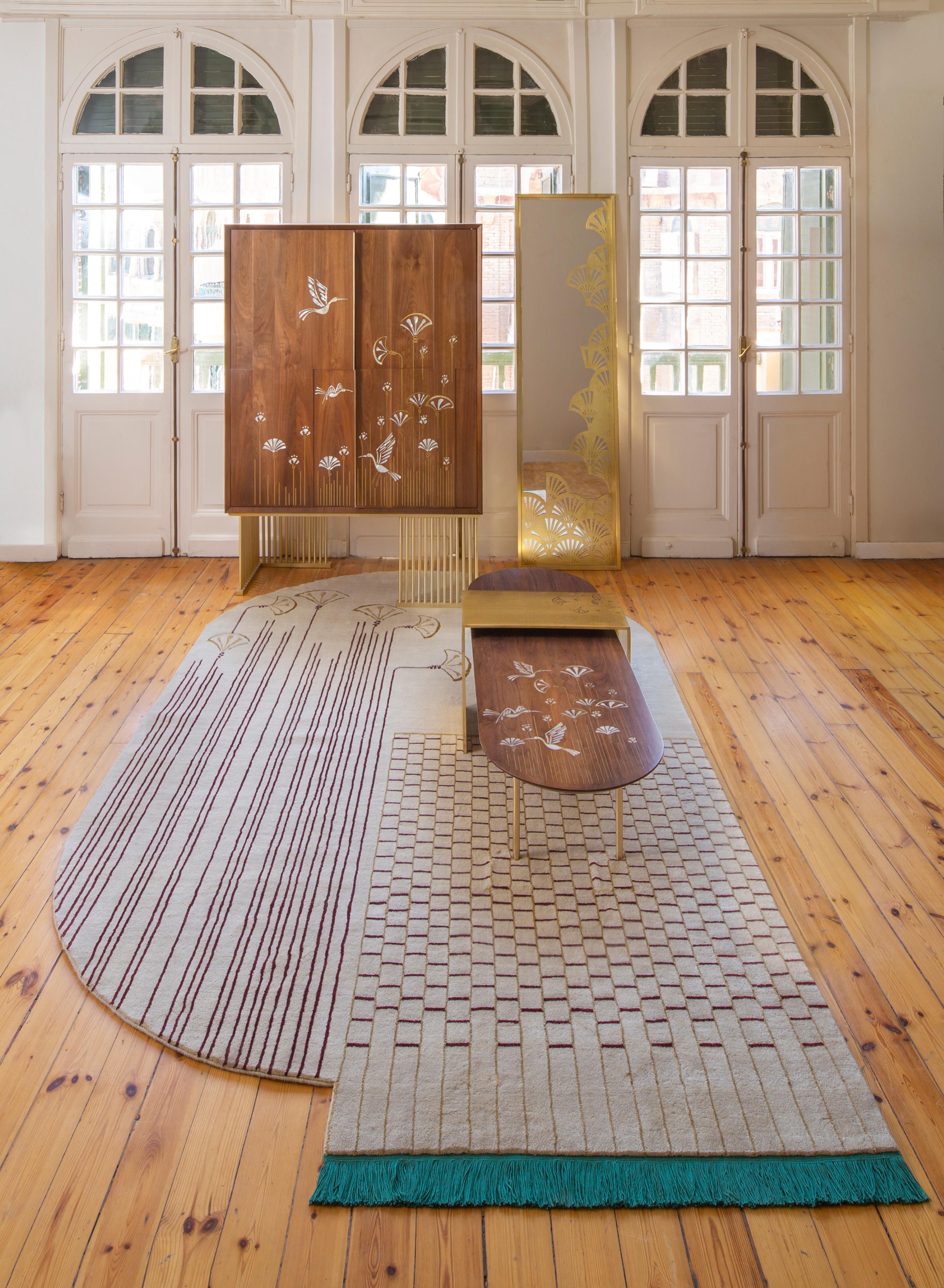 Asymmetrisches Lotus-Muster Edelstahl-Spiegel inspiriert vom alten Ägypten im Zustand „Neu“ im Angebot in Cairo, EG