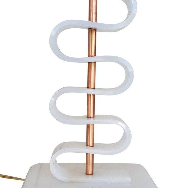Asymmetric Midcentury Era Acrylic and Brass Table Lamp In Excellent Condition For Sale In Van Nuys, CA