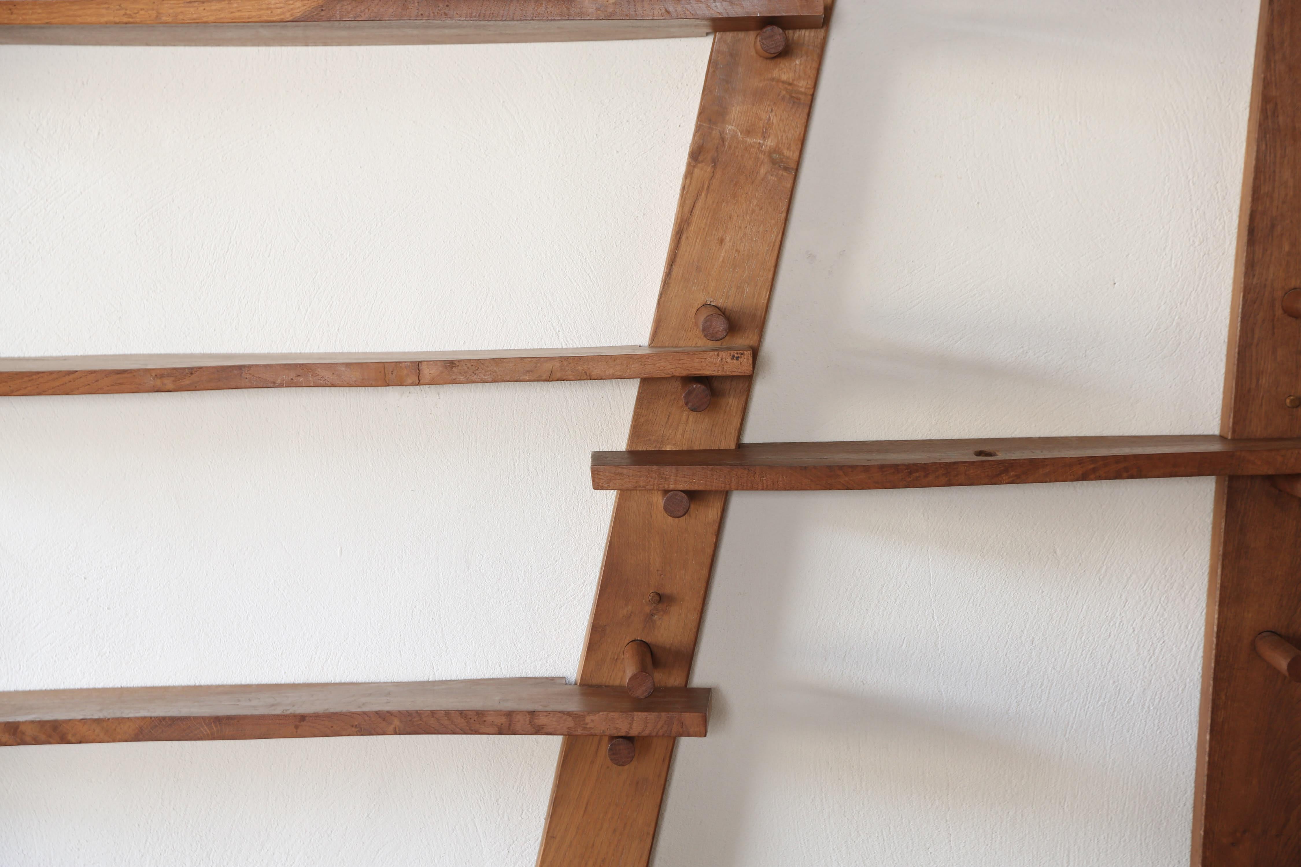 Mid-Century moderno Scaffale da parete asimmetrico, Francia, anni '60/'70 in vendita