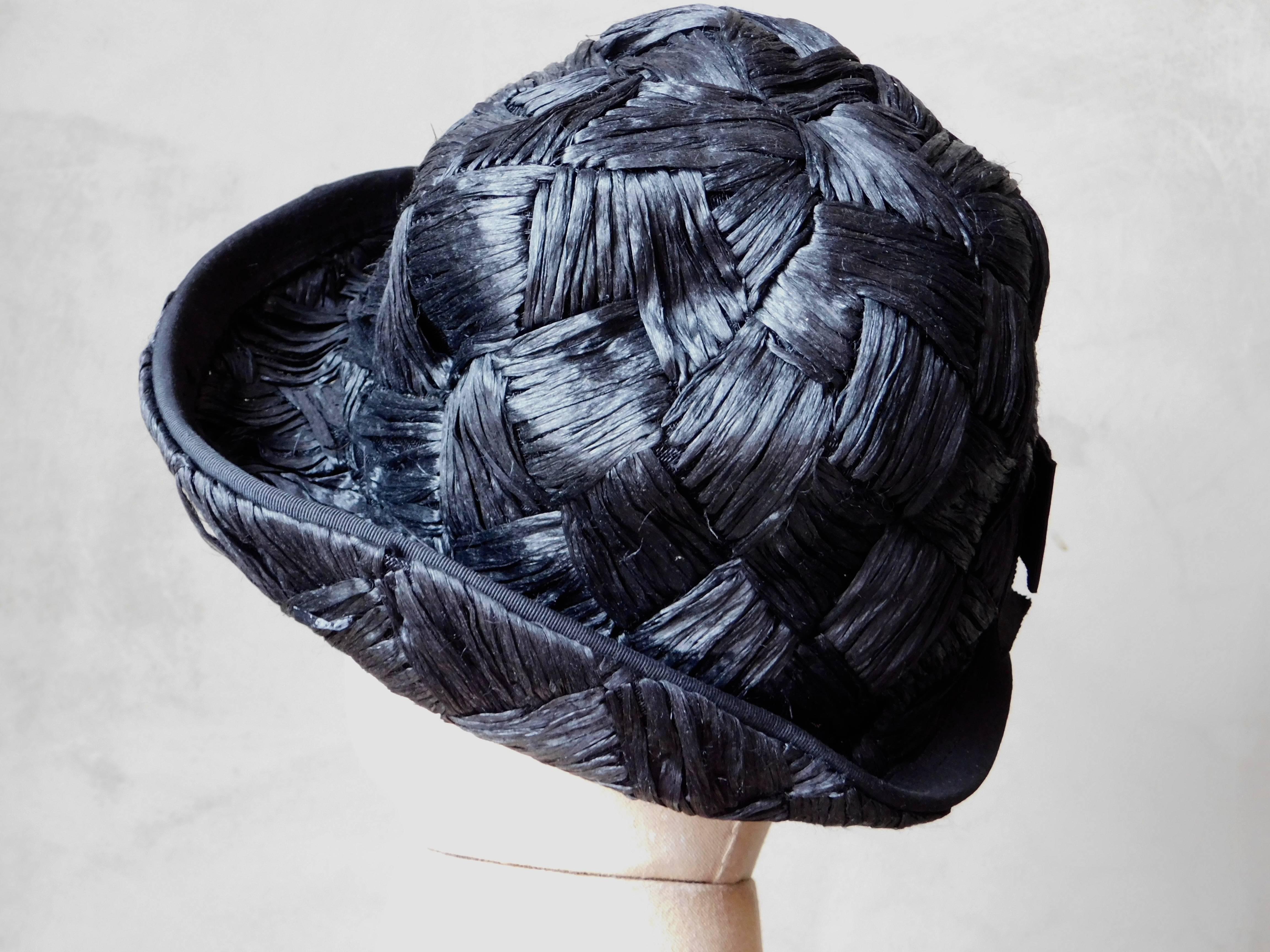  Asymmetrical 1940's Vintage Black Raffia Straw Hat  For Sale 5