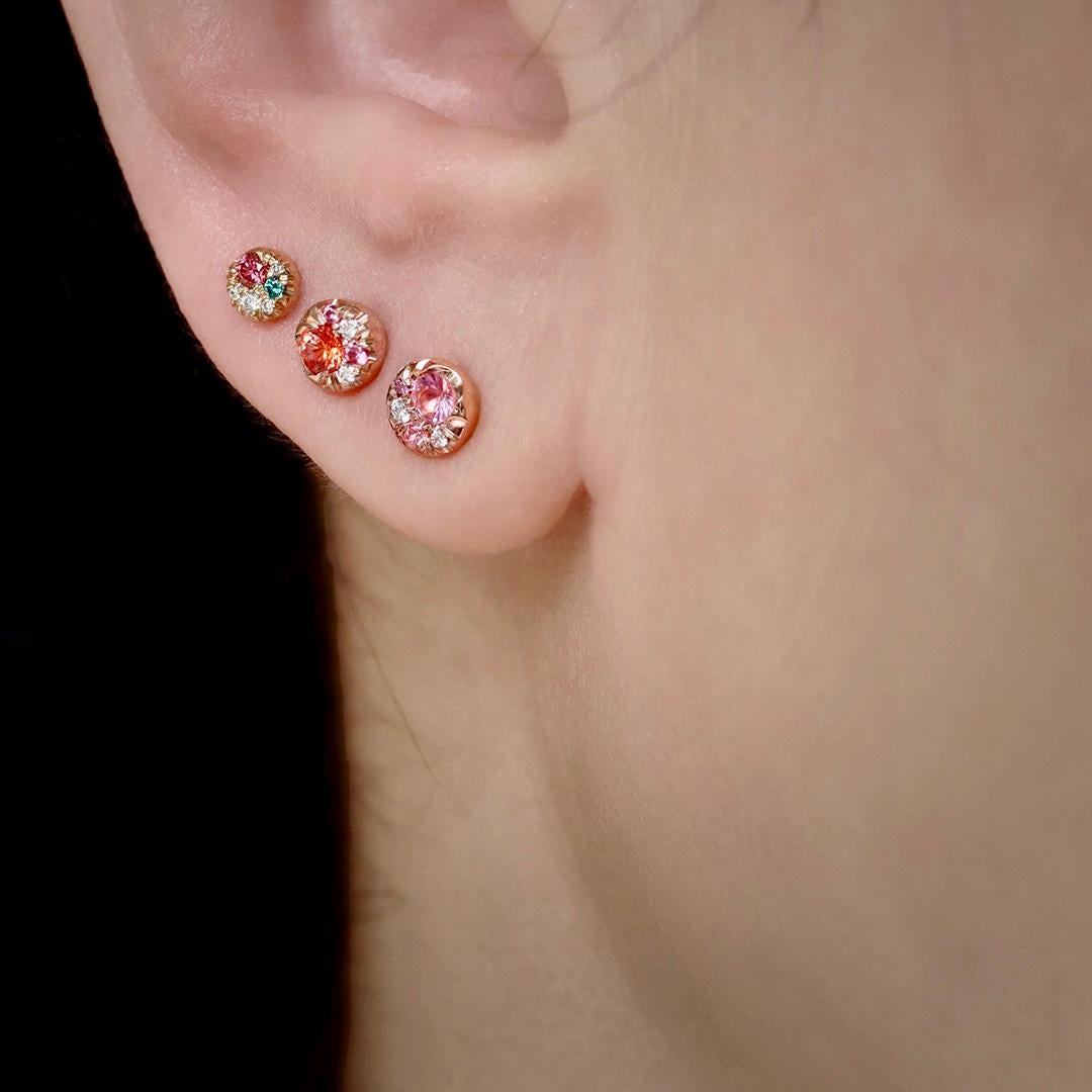 Asymmetrische 4 mm Gelbgold Diamant Spinell Mini Stack Side Ohrstecker im Angebot 4