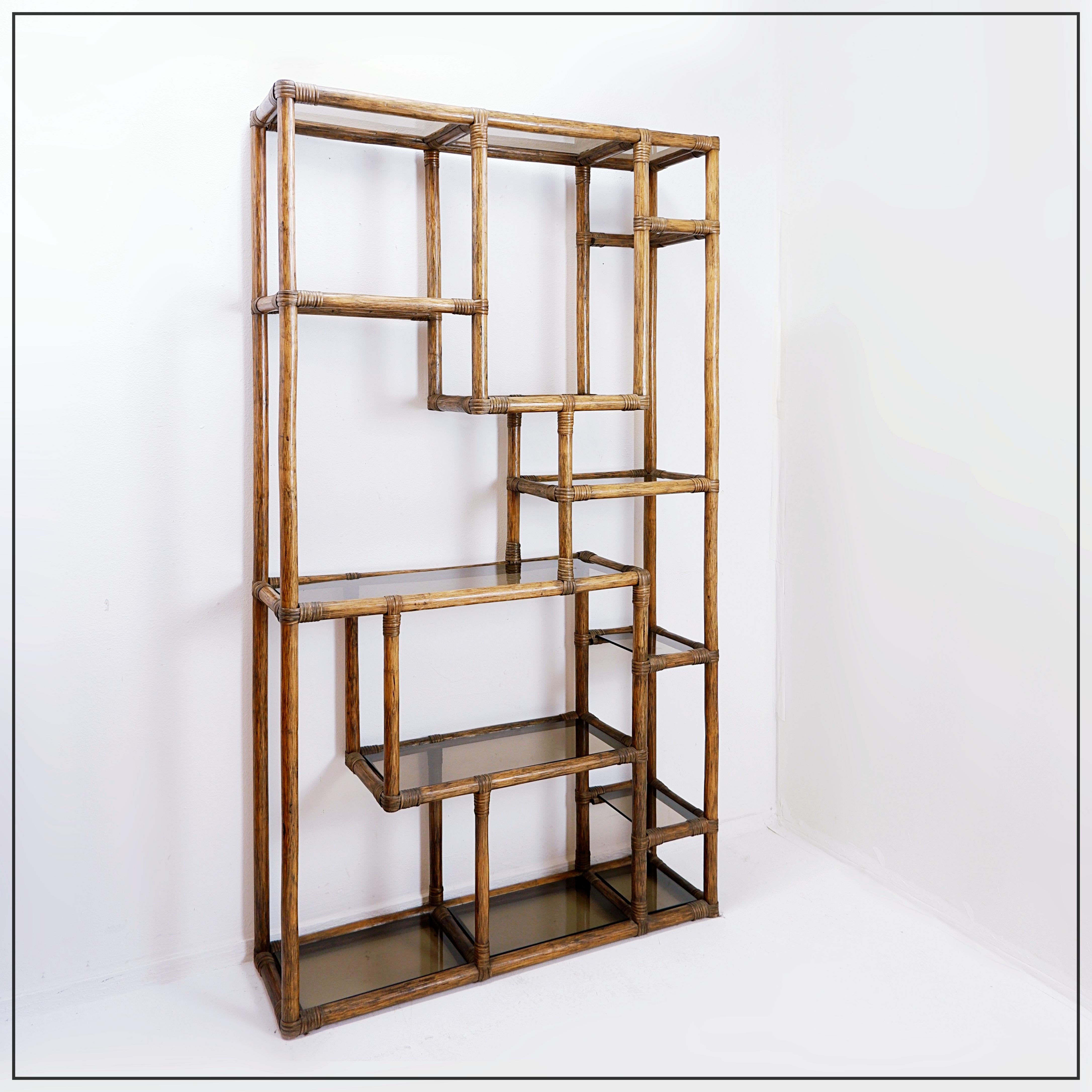 There was an error while attempting to create your item.
Bamboo decoration - Mid-century
Measures : 103x30cm H:181cm 
Materials : Bamboo - Smoked Glass
 