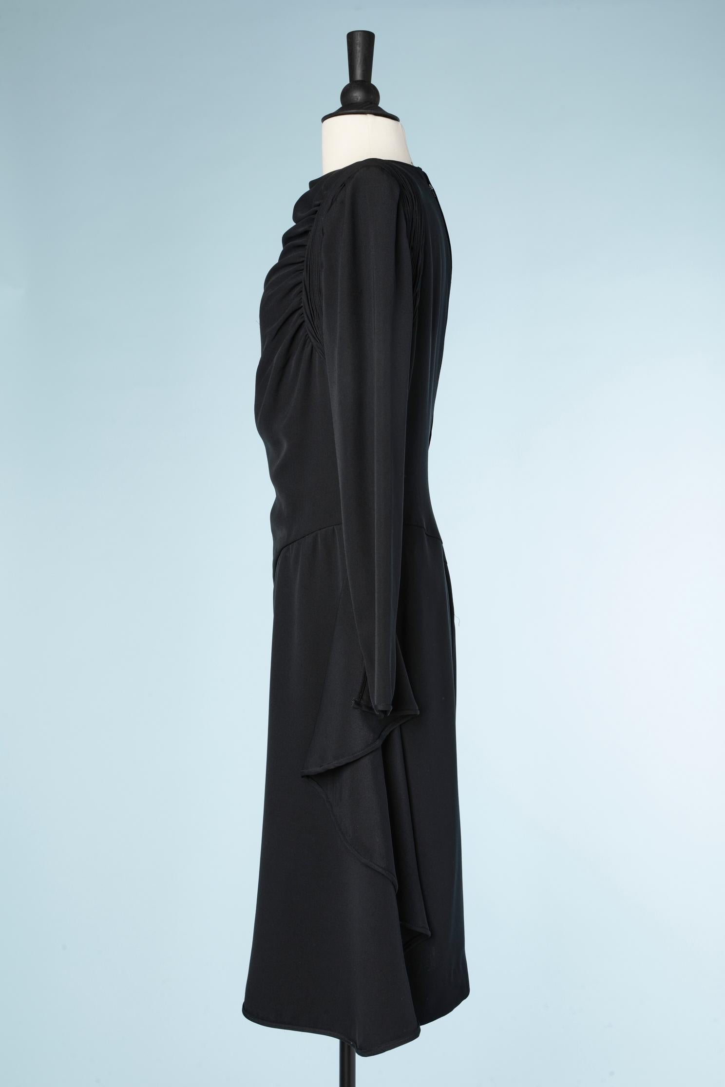 Asymmetrical black cocktail dress draped on one shoulder Valentino Boutique  In Good Condition For Sale In Saint-Ouen-Sur-Seine, FR