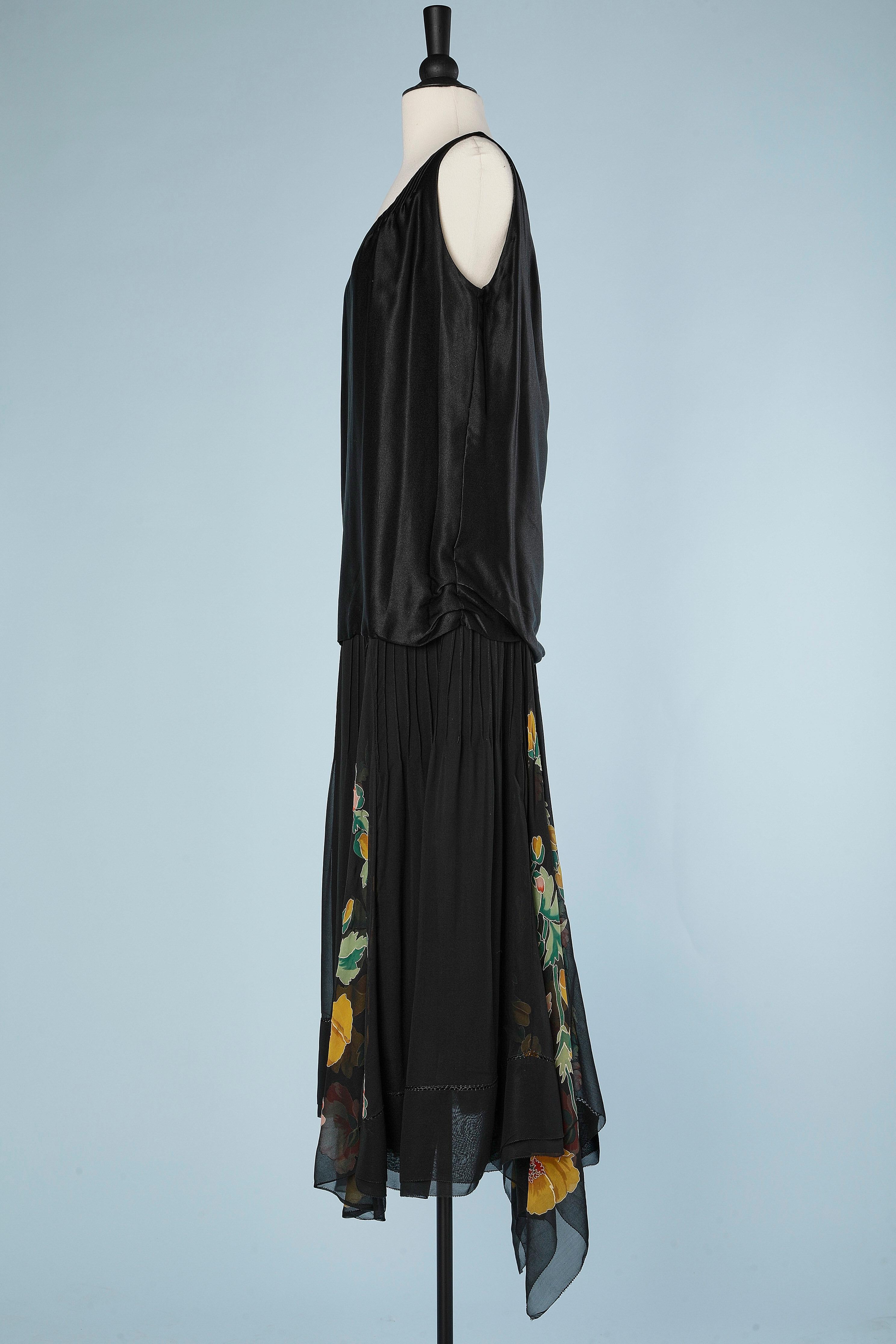 Women's Asymmetrical black satin and printed and flowers embroidered crêpe Circa 1920