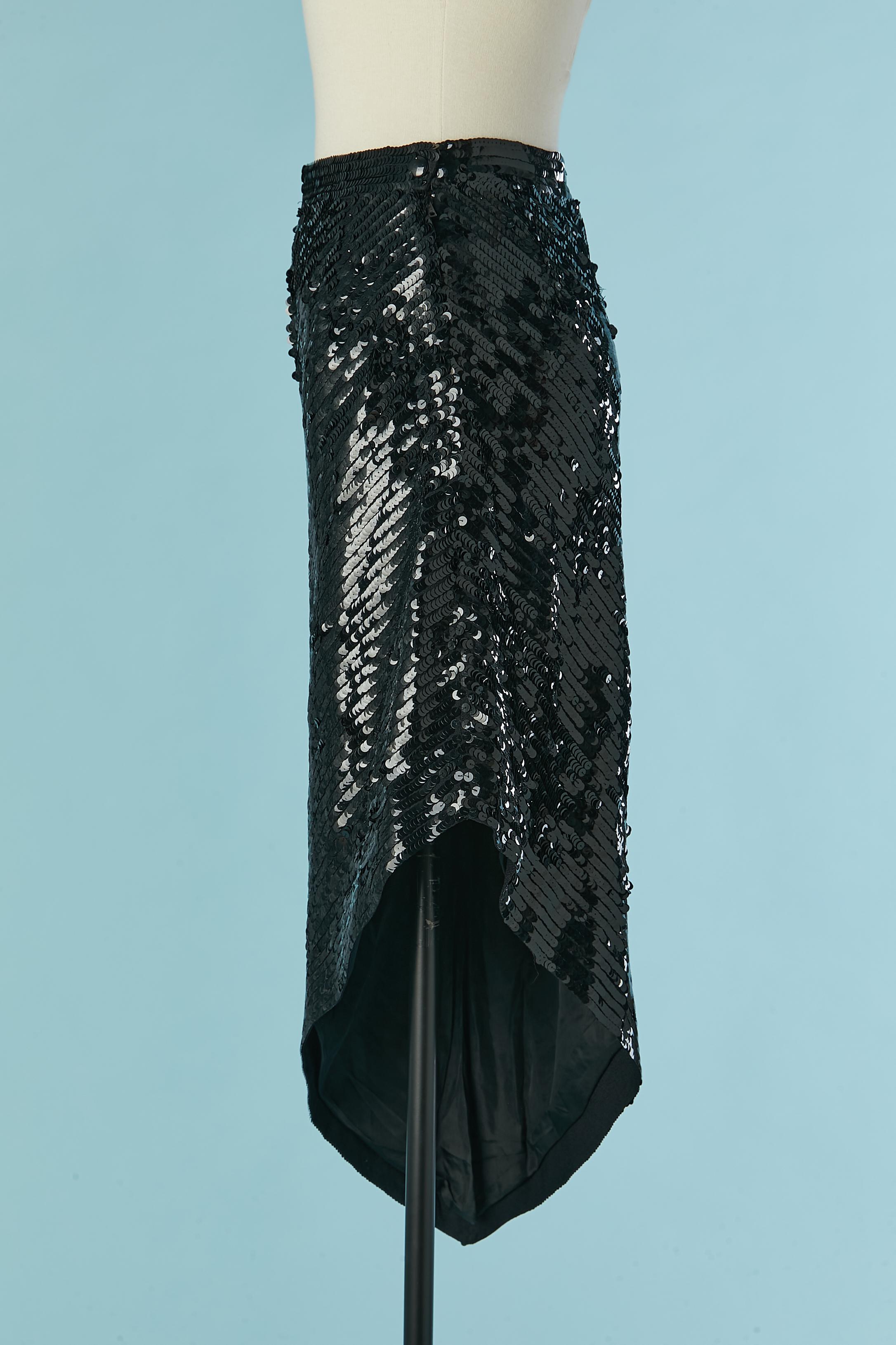 Asymmetrical black sequin skirt KRIZIA In Excellent Condition For Sale In Saint-Ouen-Sur-Seine, FR