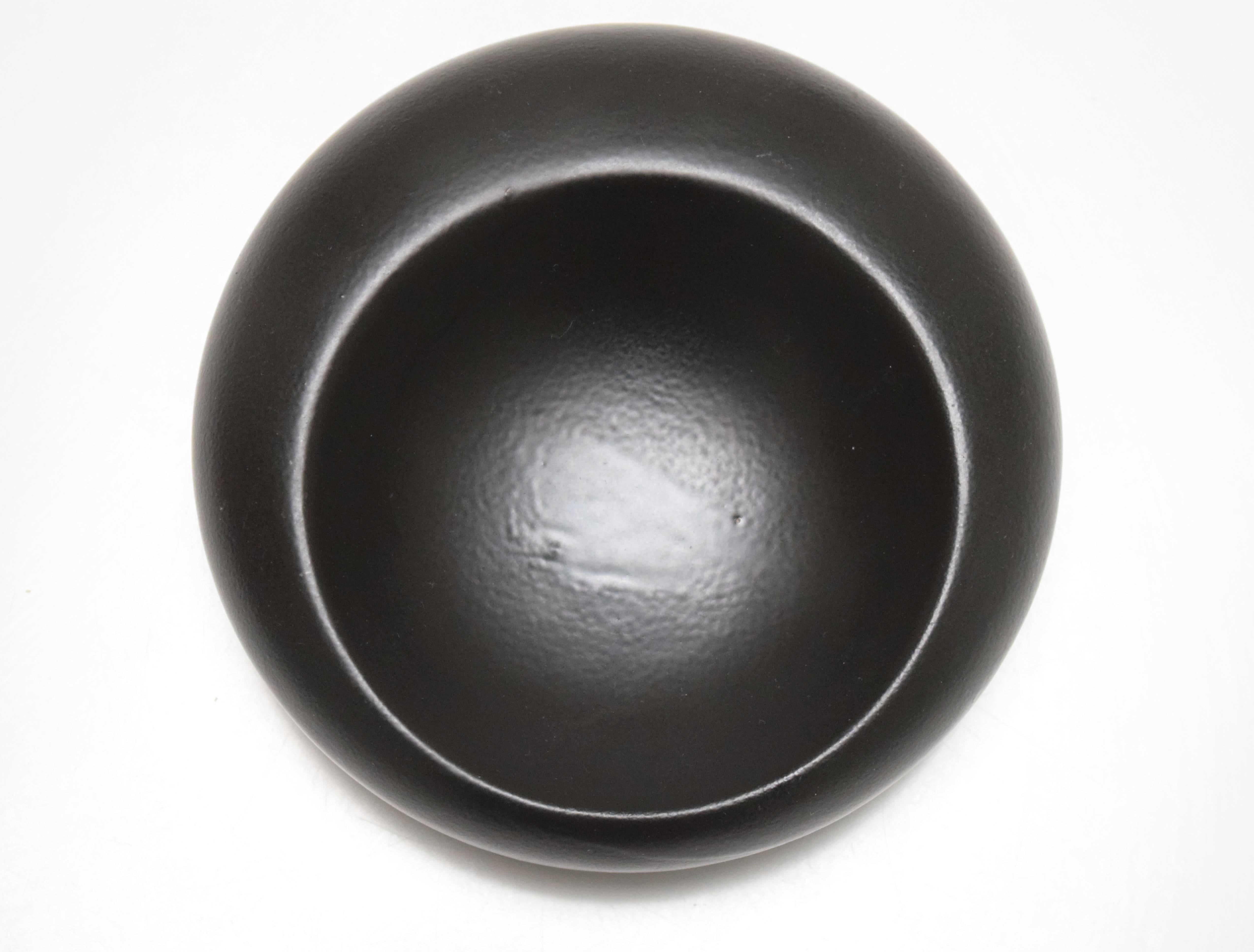 Asymmetrical Bowl in the Style of Georges Jouve In Excellent Condition For Sale In Princeton, NJ