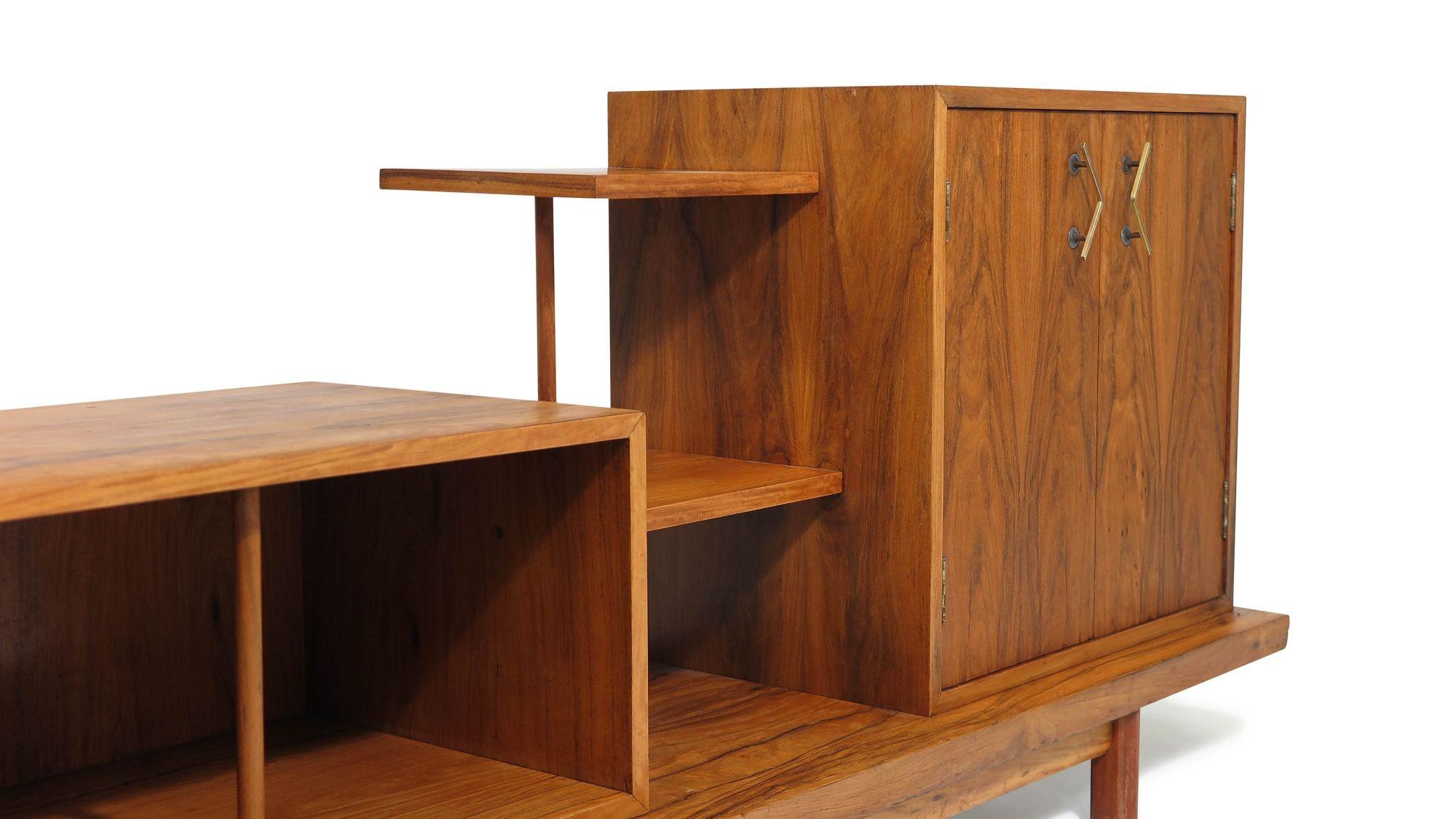 Asymmetrical Brazilian Modern Cabinet Attributed to Giuseppe Scapinelli For Sale 2