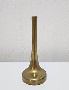 Asymmetrische brutalistische Bronzevase mit einer einzelnen Blumenvase von Heinz Goll, Italien 1960er Jahre