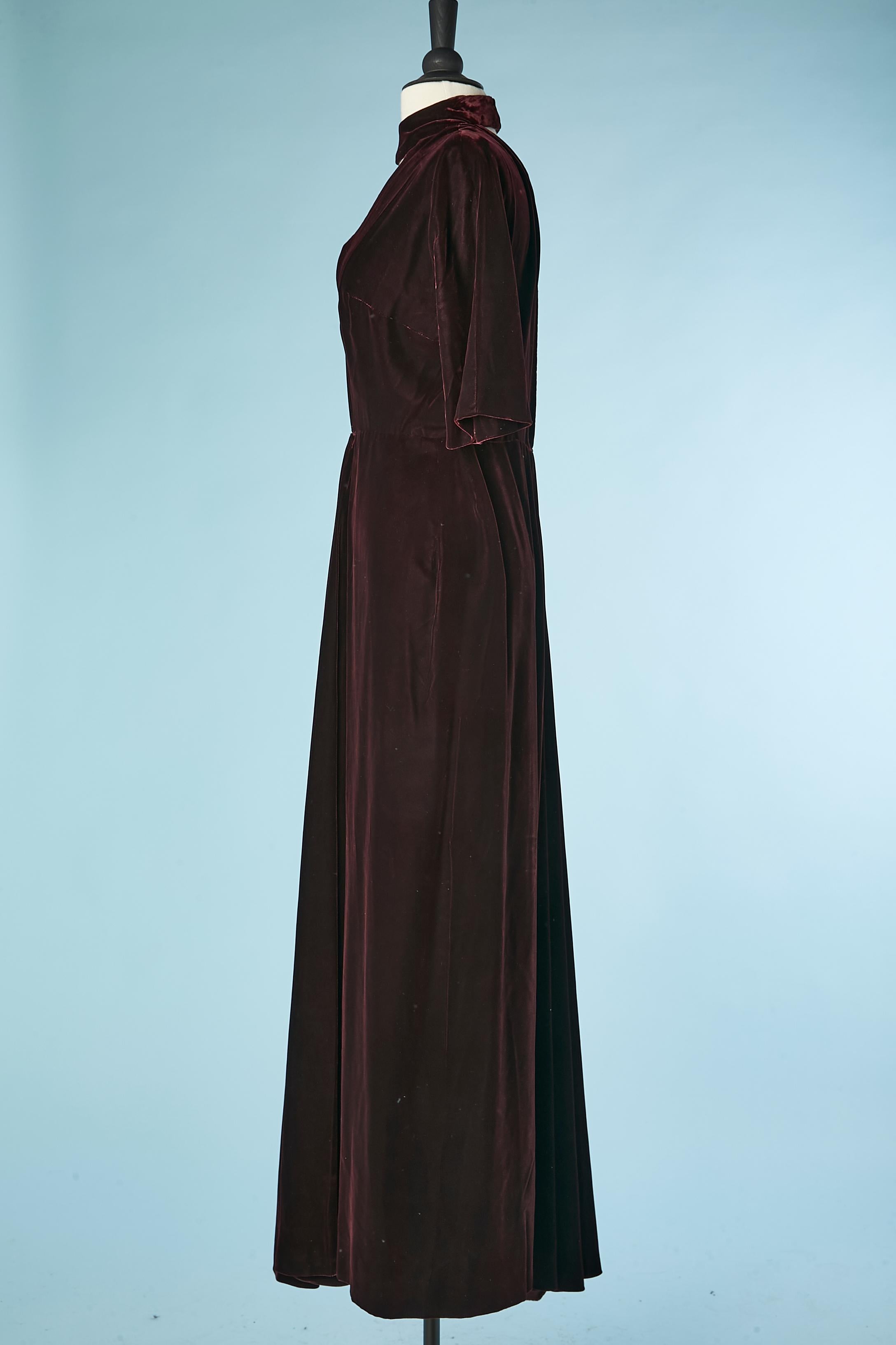 Women's Asymmetrical burgundy velvet evening dress Attributed to Grès Winter 1974 For Sale