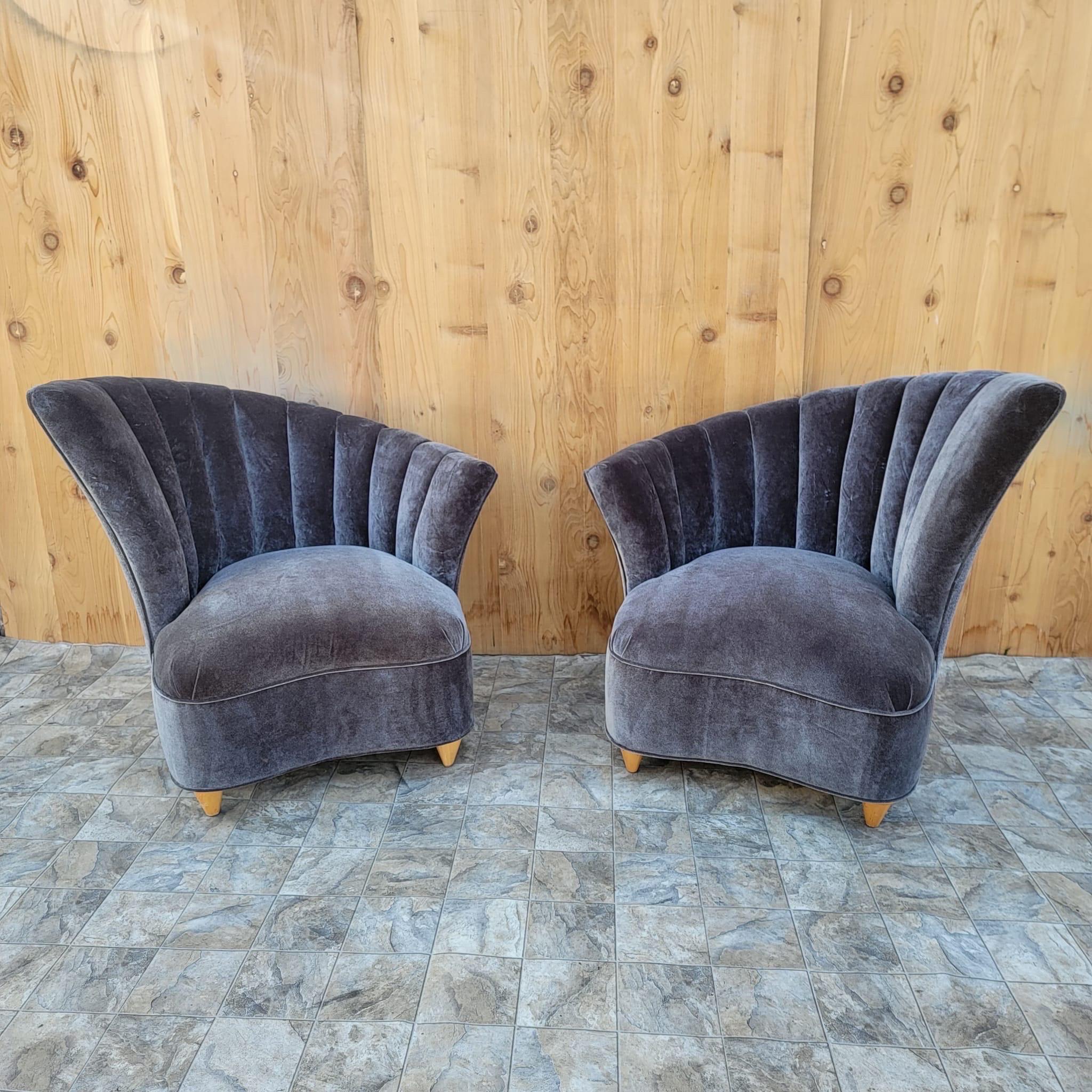 Art Deco Asymmetrical Channel Fan Back Lounge chairs and ottoman Newly Upholstered - 3 Piece Set 

Gorgeous 1940s Set of Art Deco Asymmetrical Fan Channel-Back Lounges with Ottoman. This Set has been Completely Custom Upholstered in a Gorgeous