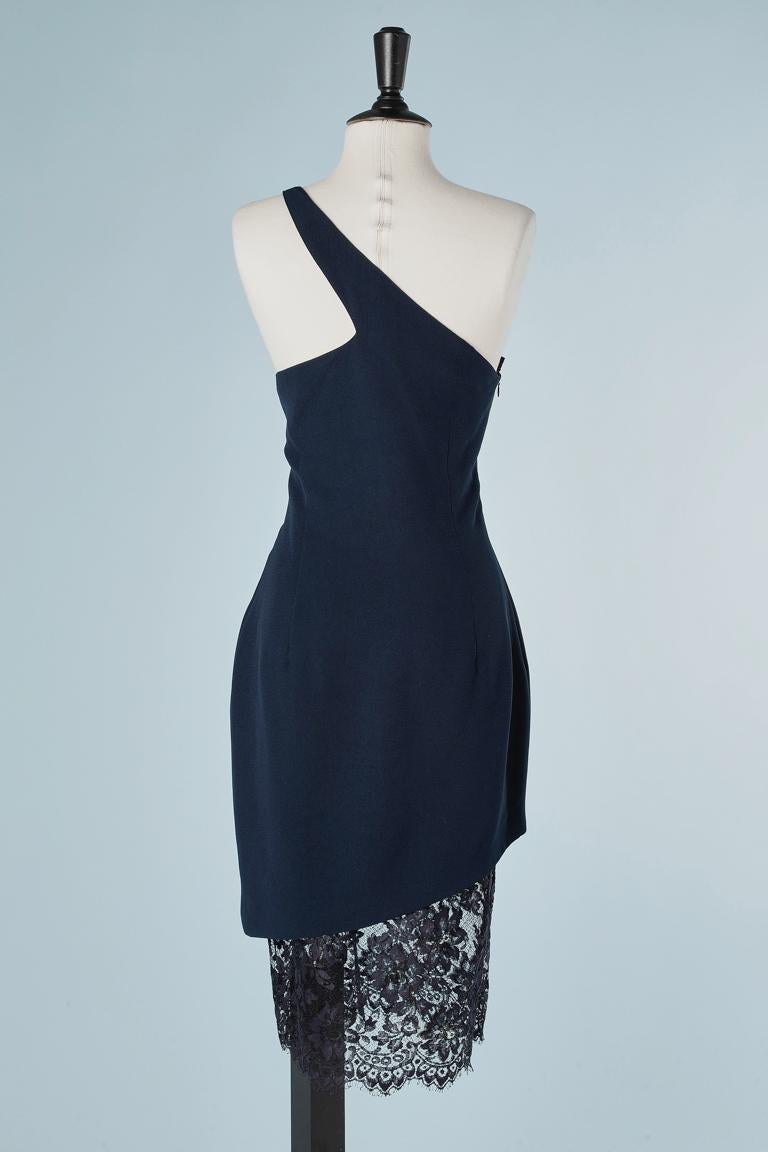 Women's Asymmetrical cocktail dress in navy blue crêpe and lace Gai Mattiolo Couture  For Sale