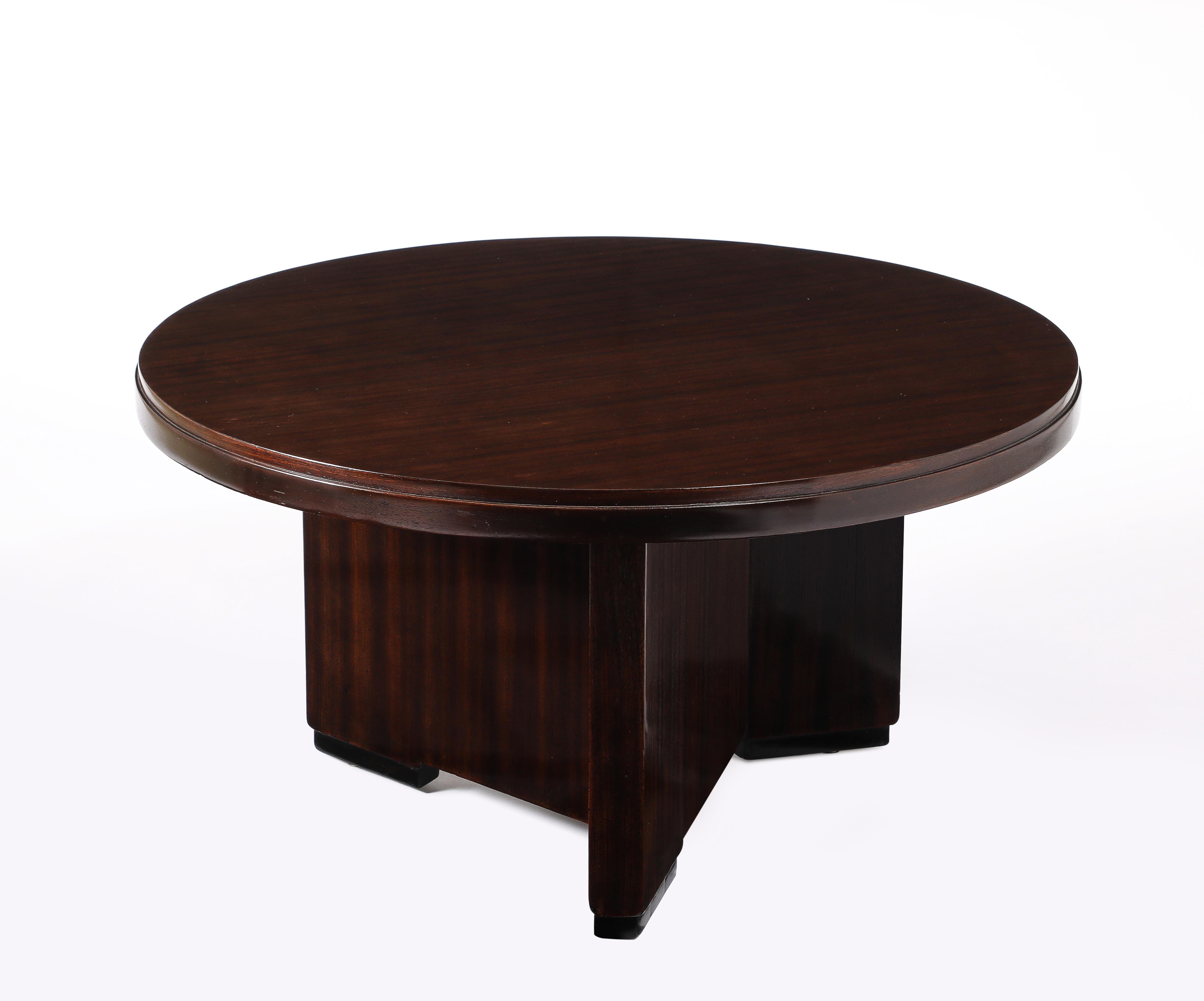 Asymmetrical Cocktail Table, France 1940's In Good Condition For Sale In New York, NY