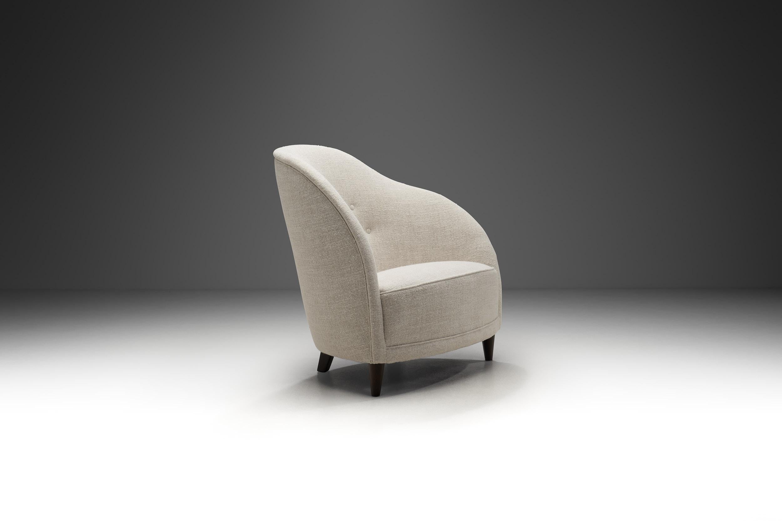Mid-20th Century Asymmetrical Fluid Shape European Lounge Chair, Europe 1950s For Sale