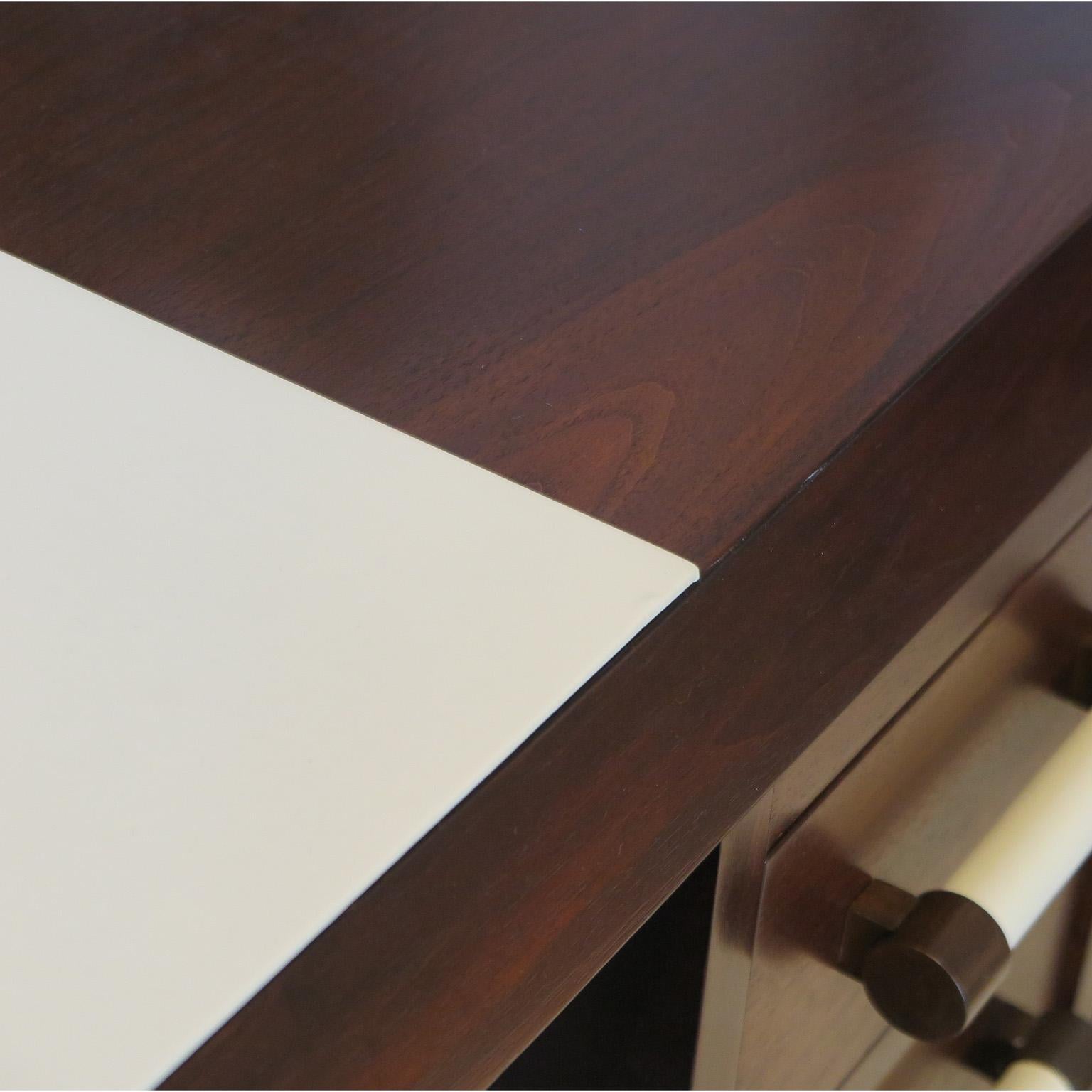 Asymmetrical Italian Mid-Century Desk in Walnut For Sale 8