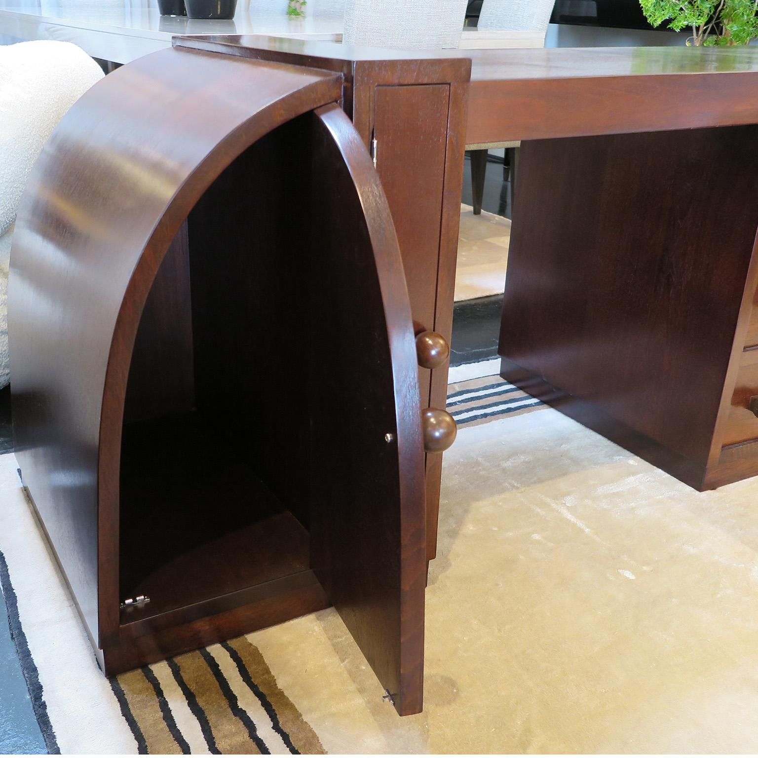 Asymmetrical Italian Mid-Century Desk in Walnut For Sale 3