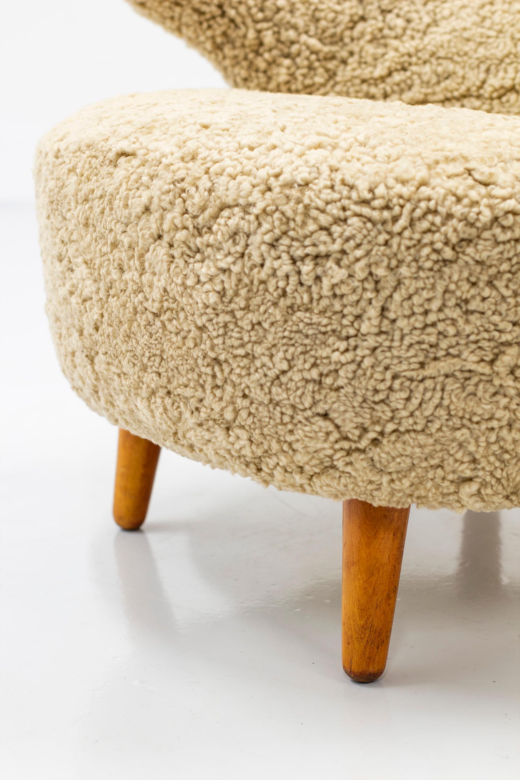 Asymmetrical Lounge Chair in Sheep Skin by Vik & Blindheim 3