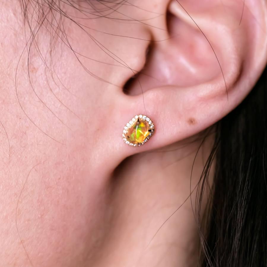Asymmetrical Mexican Fire Opal Diamond Halo Stud Earrings 18K Yellow Gold In New Condition For Sale In Suwanee, GA