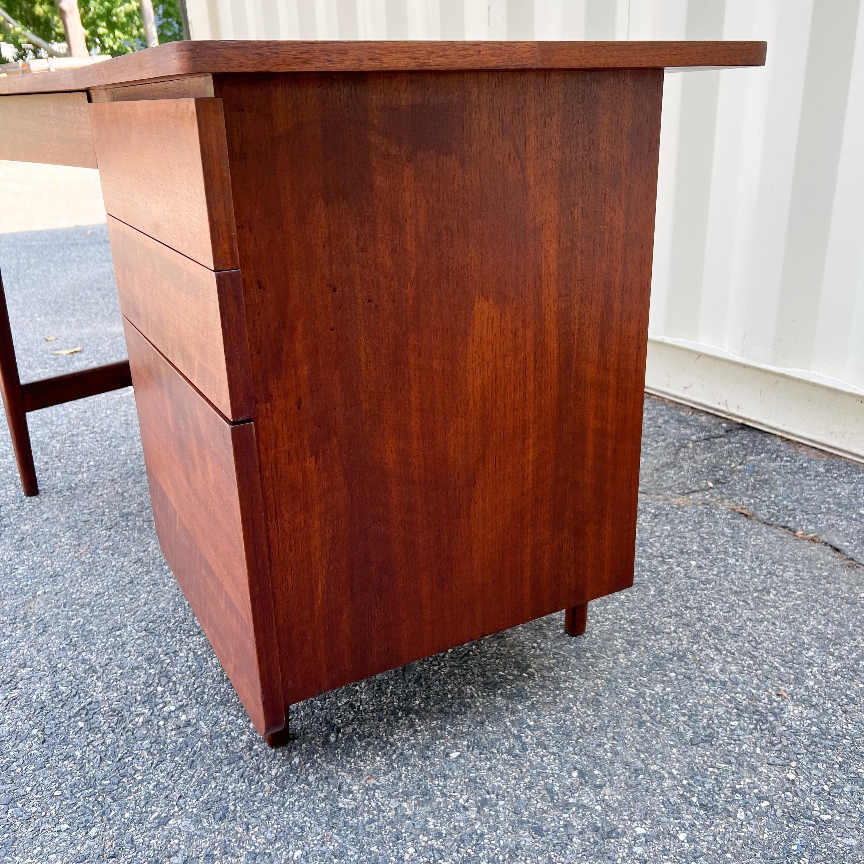 Asymmetrical Mid Century Bertha Schaefer Desk for Singer and Sons 8