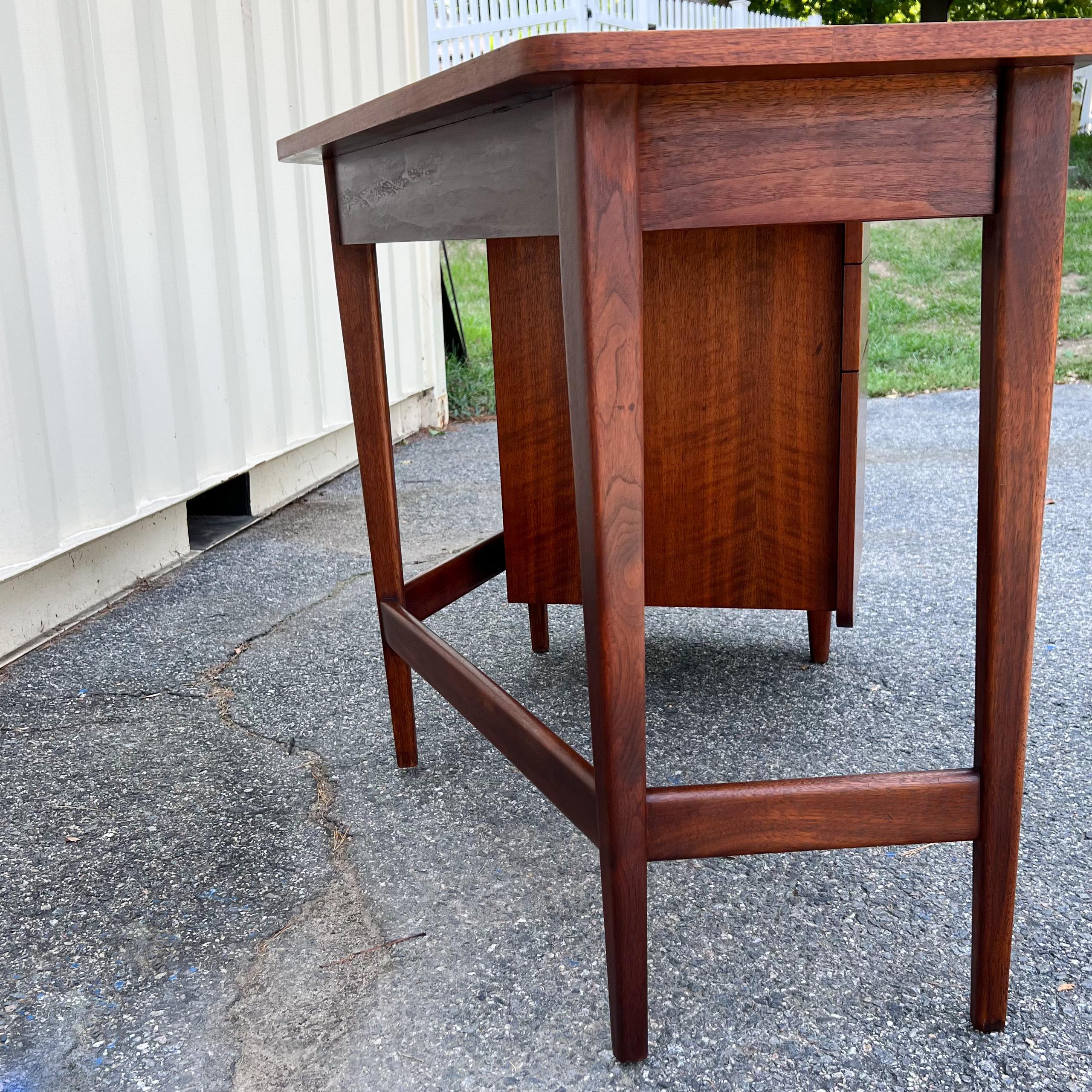 Asymmetrical Mid Century Bertha Schaefer Desk for Singer and Sons 3