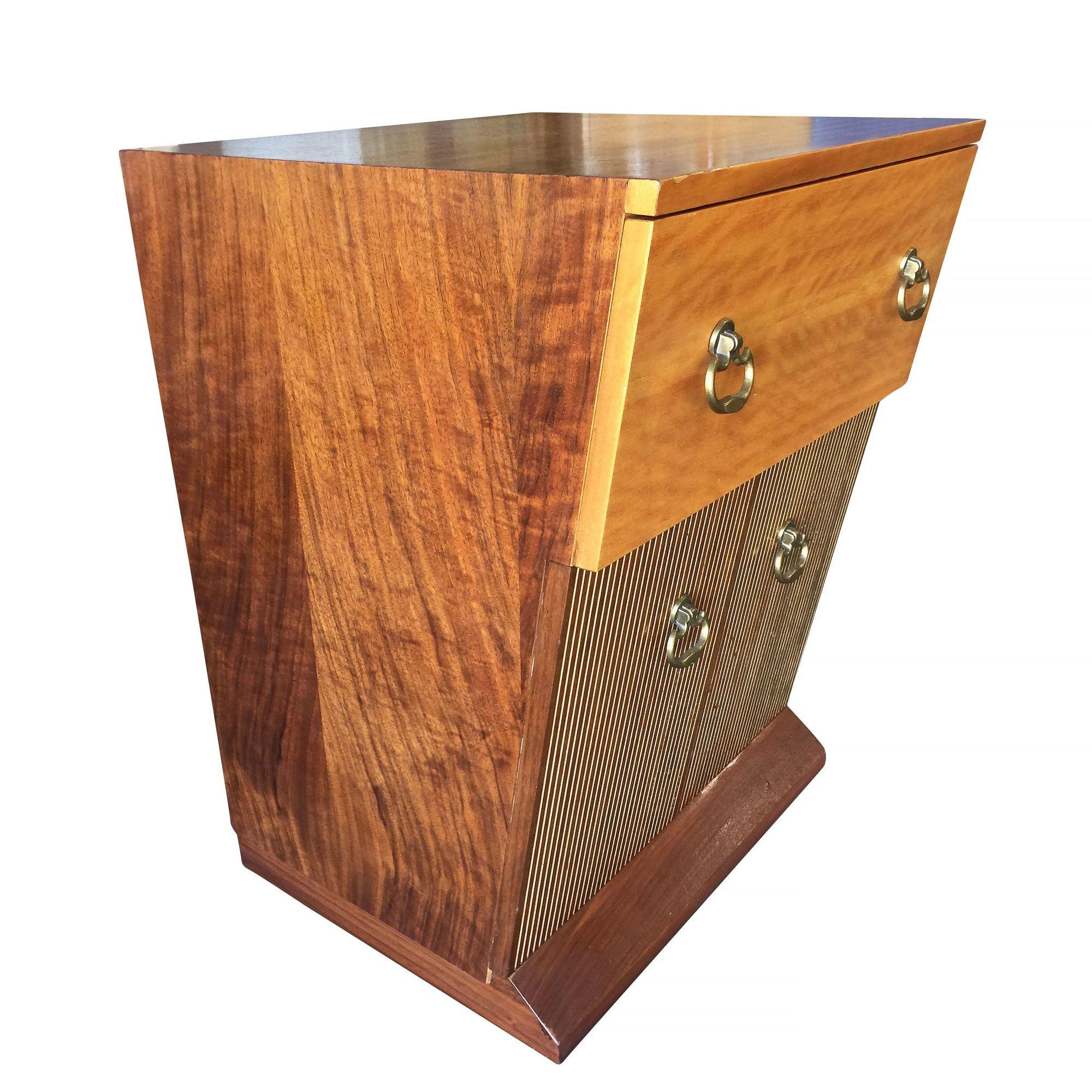 Asymmetrical Midcentury Bedroom Set, Vanity In Excellent Condition For Sale In Van Nuys, CA