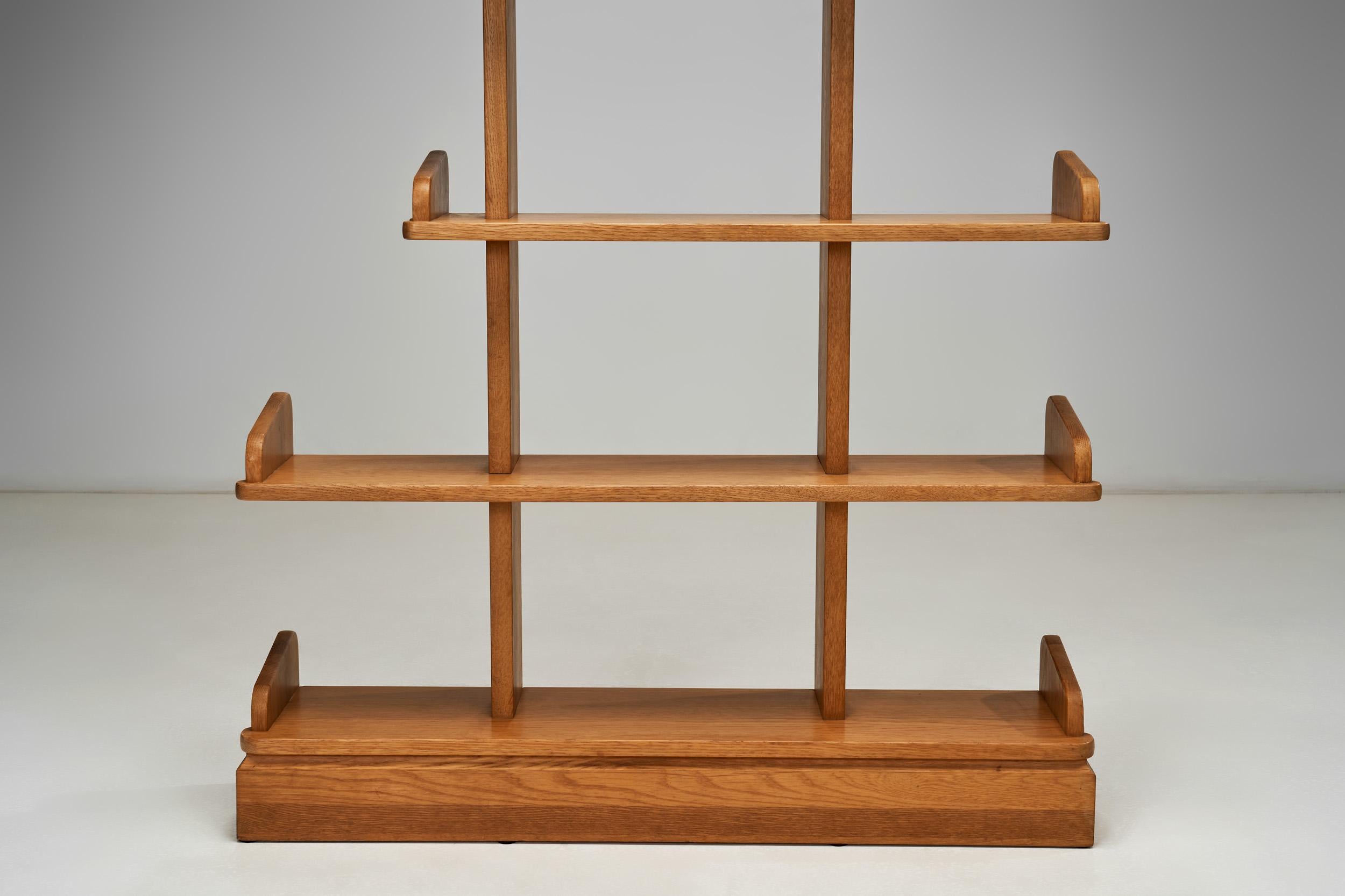 Libreria asimmetrica in Oak, Paesi Bassi, anni '70 in vendita 7