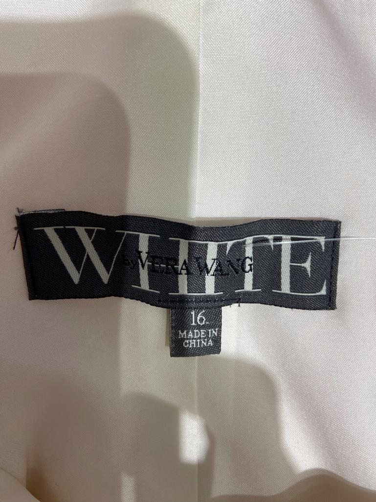 Asymmetrical off-white wedding dress with ruffles Vera Wang White NEW 4