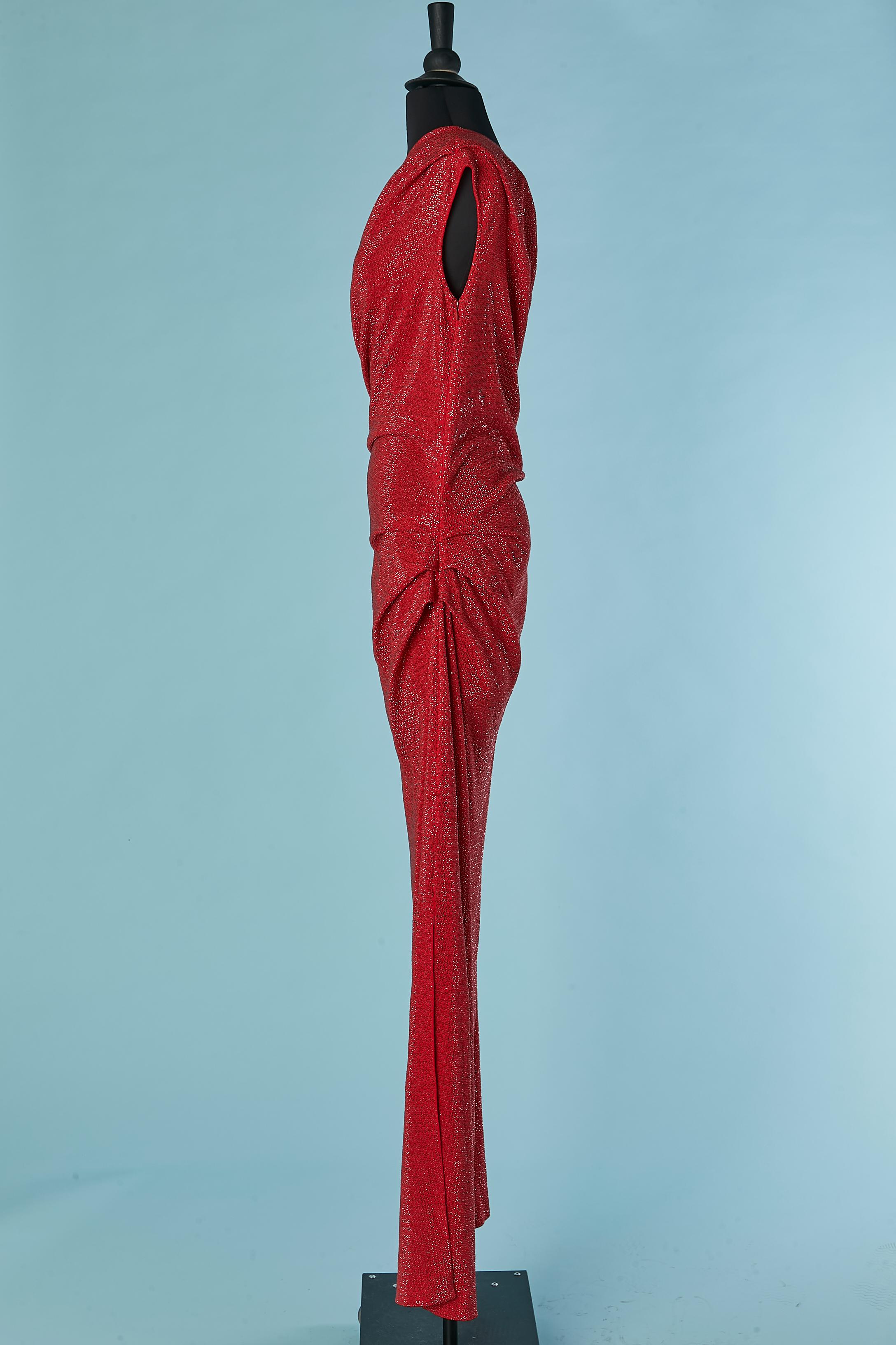 Asymmetrisches rotes Abendkleid mit Mini-metallic-roten Nieten Sont John Abendkleid im Angebot 2