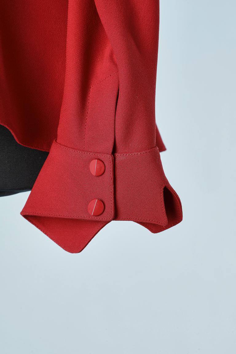 Asymmetrical ruby red sigle breasted jacket with cut-work collar Thierry Mugler  In Excellent Condition In Saint-Ouen-Sur-Seine, FR
