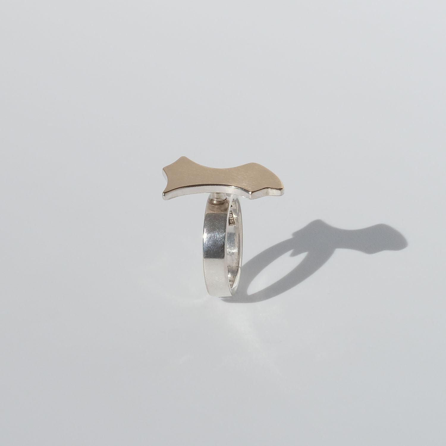 Asymmetrical Silver and Gold Ring by Swedish Master Sigurd Persson, Year 1978 In Good Condition For Sale In Stockholm, SE