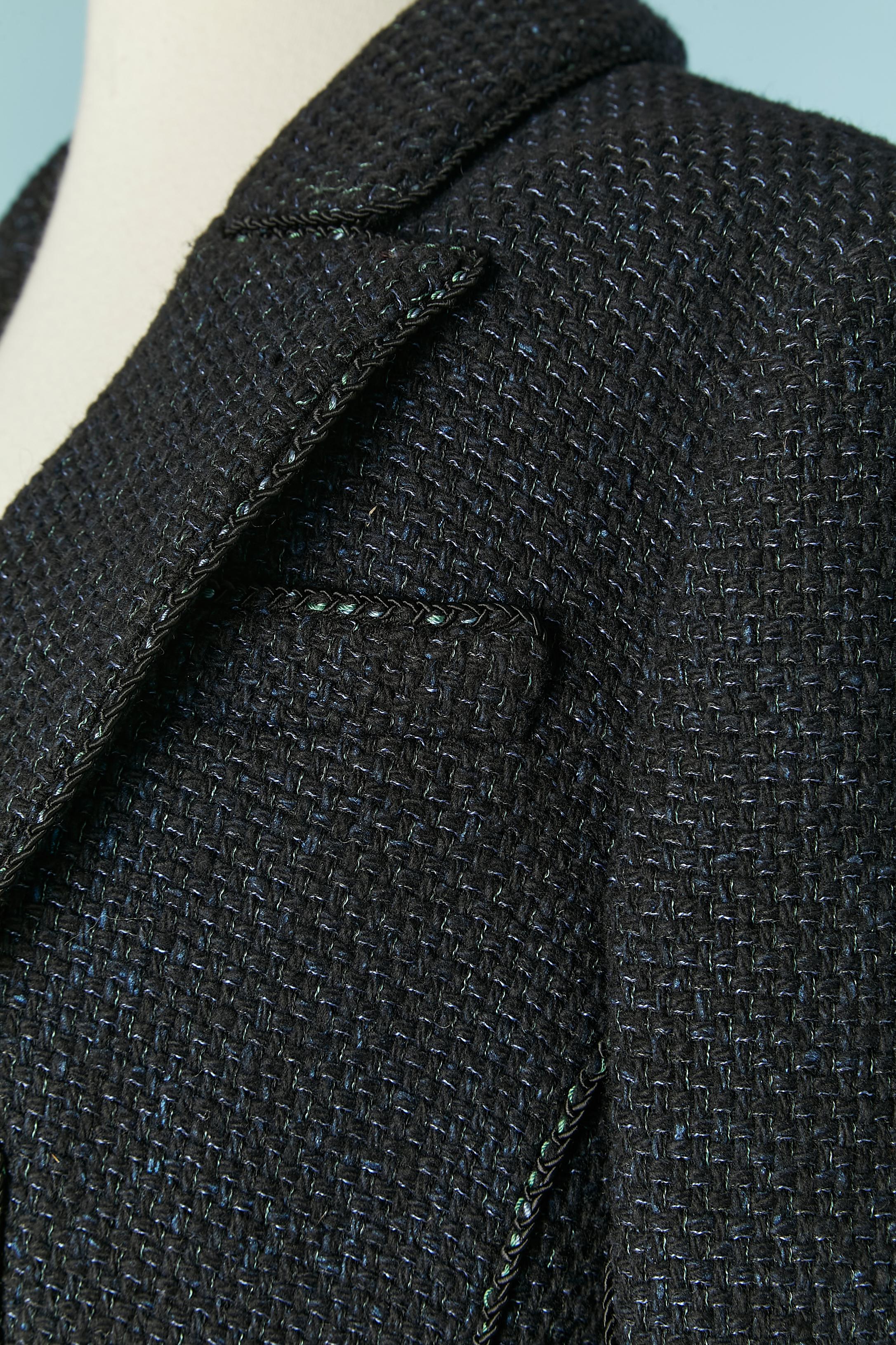 Veste asymétrique en tweed à simple boutonnage CHANEL Excellent état - En vente à Saint-Ouen-Sur-Seine, FR