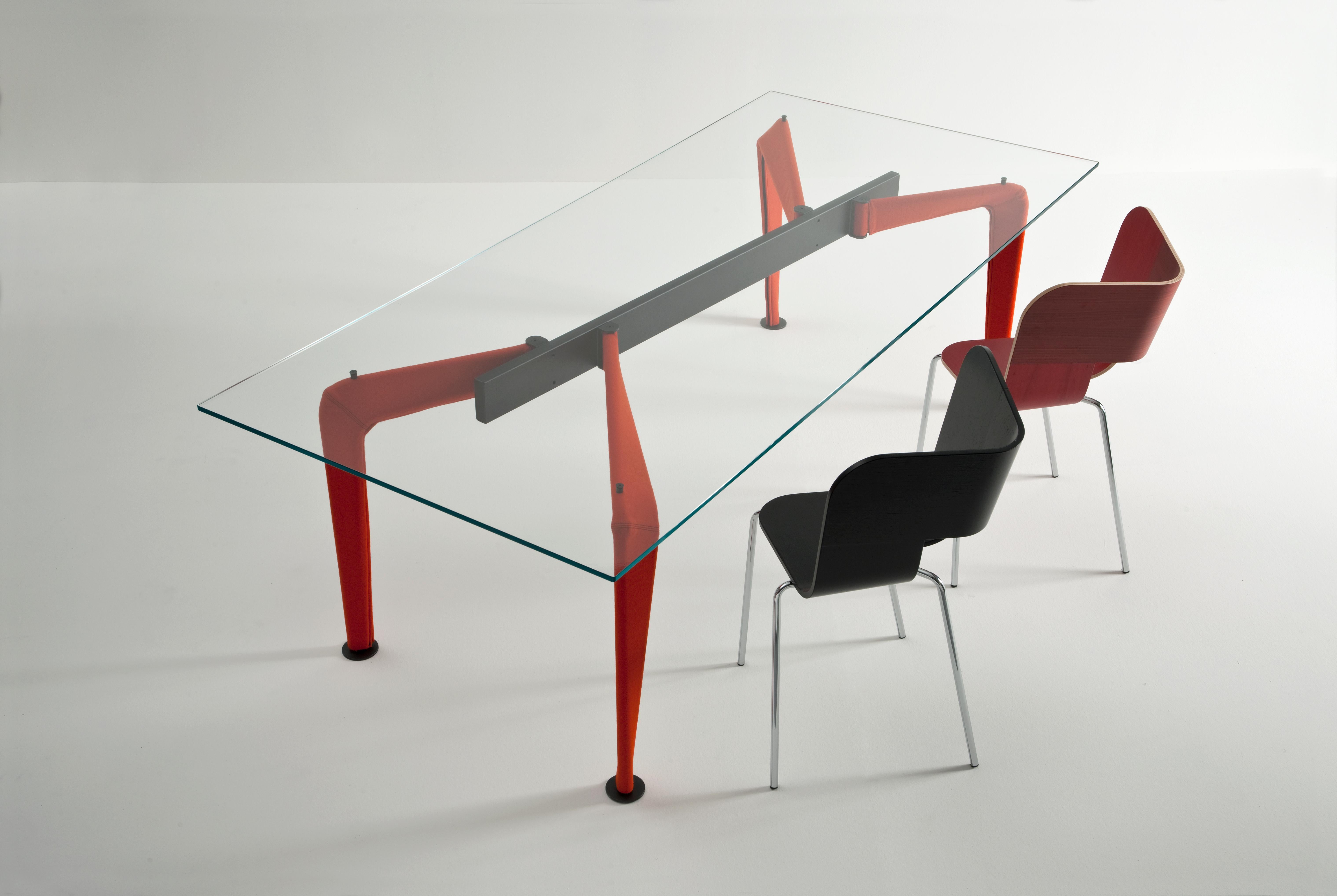 XXIe siècle et contemporain Table asymétrique, cuir naturel par Colé Italia en vente