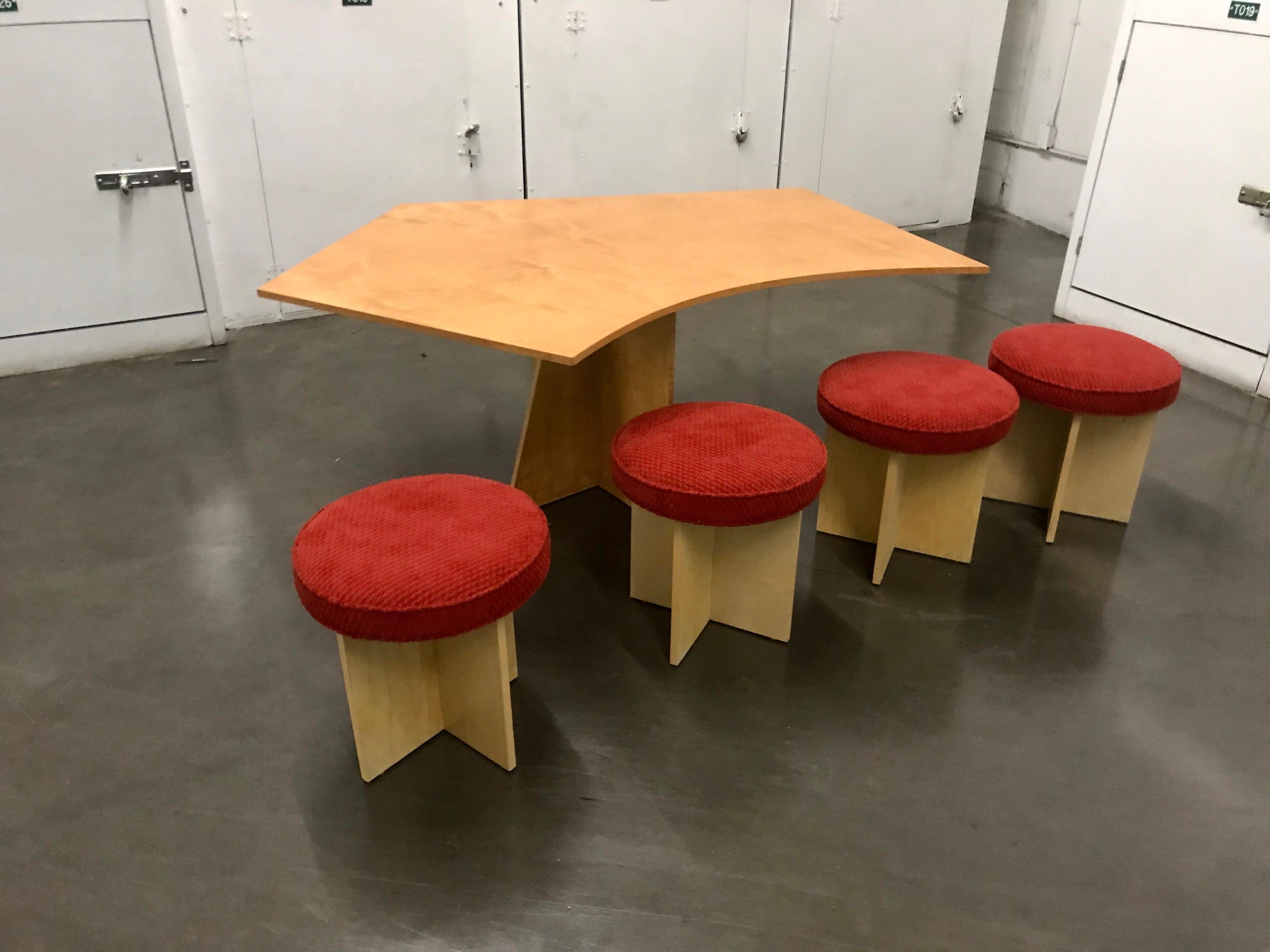 Modern Occasional Table + Four Stools Chris Di Vincente For Sale 4