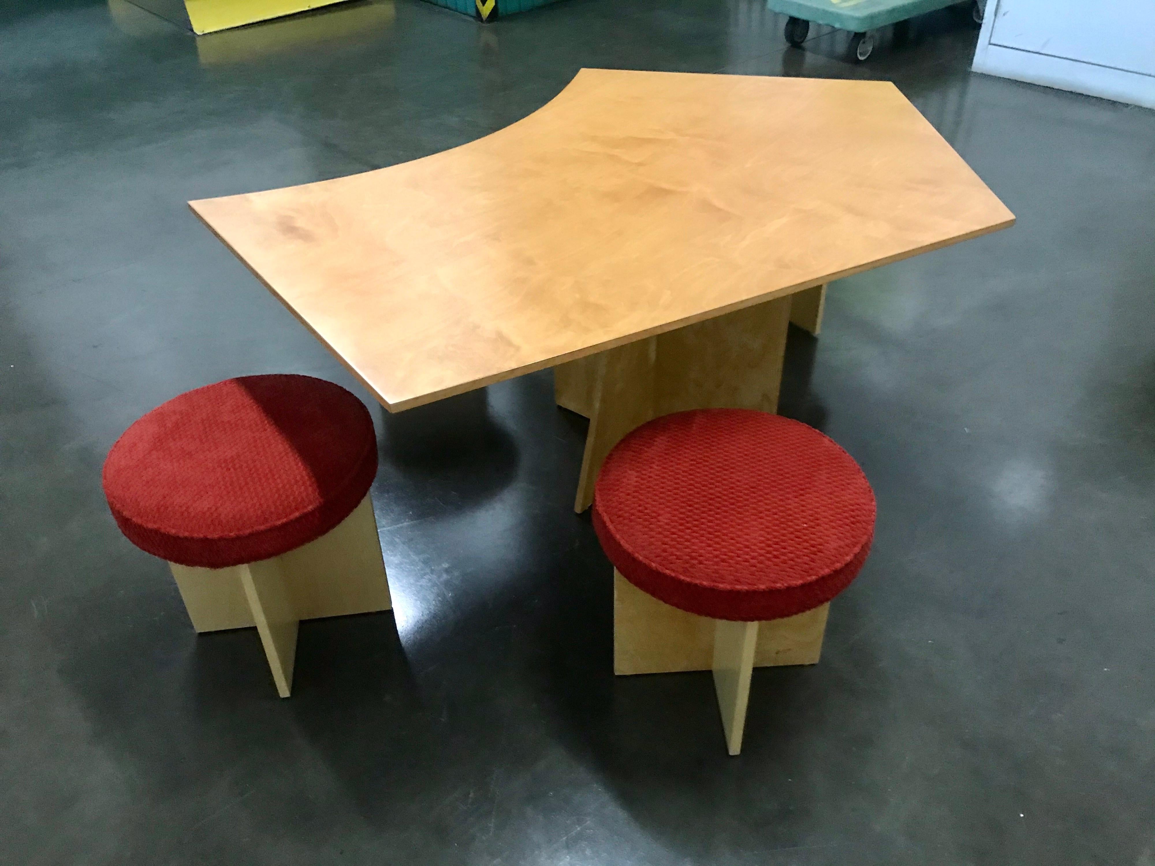 Contemporary Modern Occasional Table + Four Stools Di Vincente For Sale